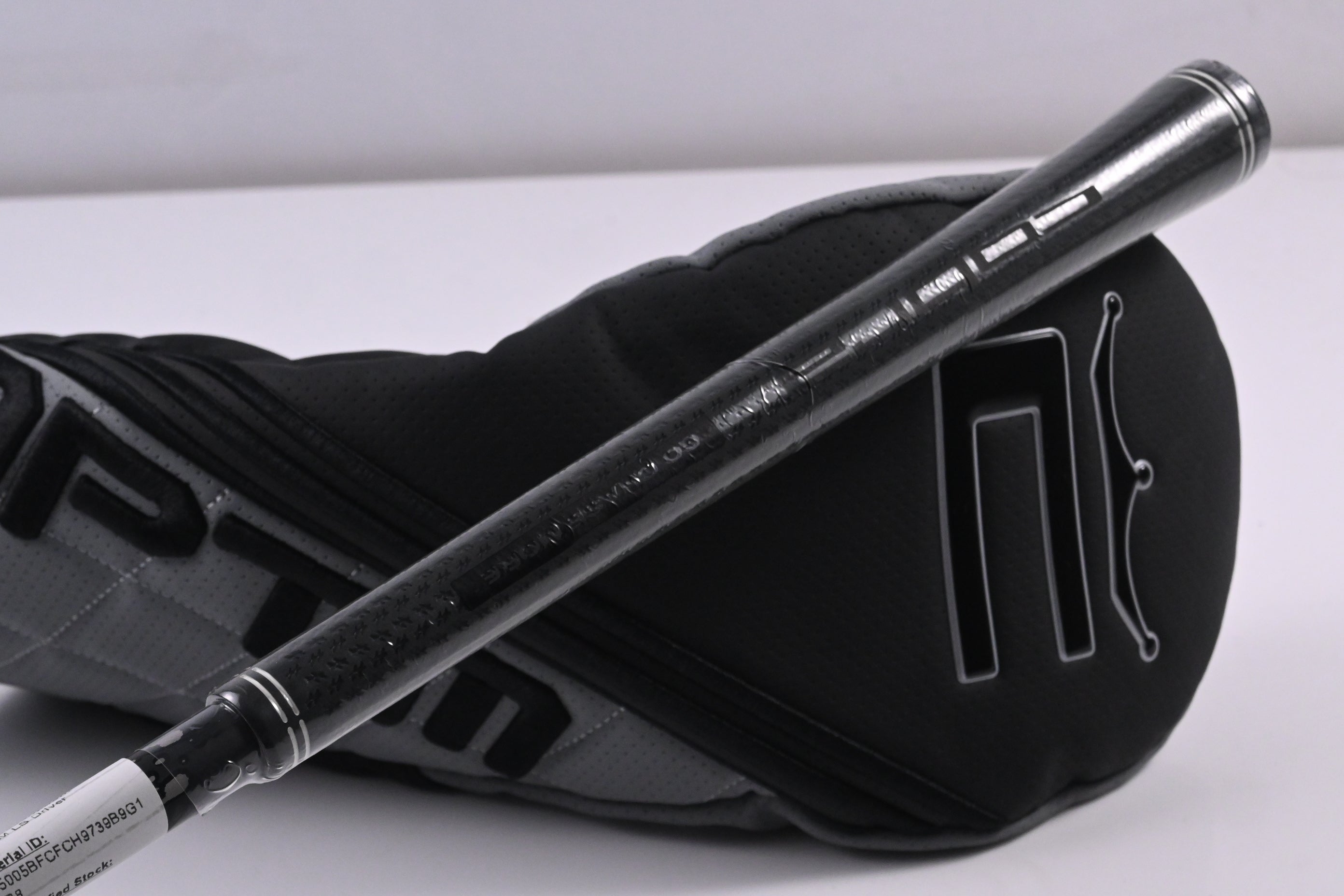 Cobra OPTM LS Driver / 9 Degree / X-Flex Kai'Li Dark Waves White 60 Shaft