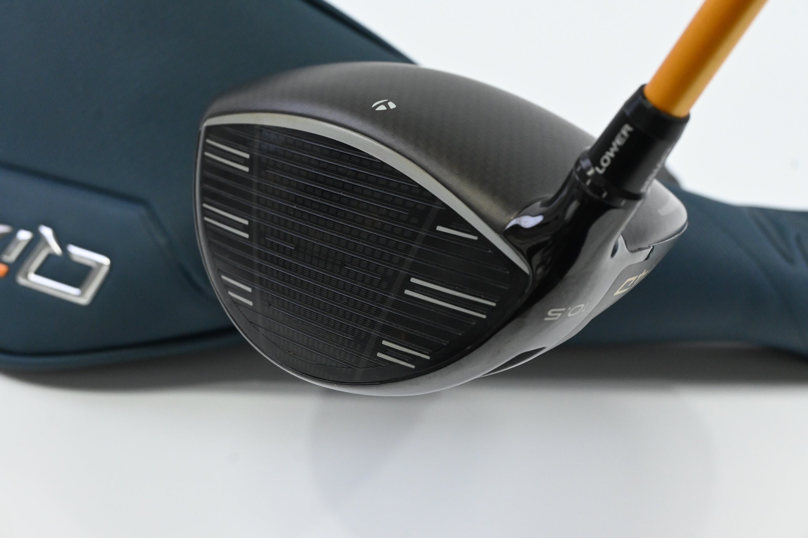Taylormade Qi4D Driver / 10.5 Degree / TX-Flex UST Axivcore ProForce 69 Shaft