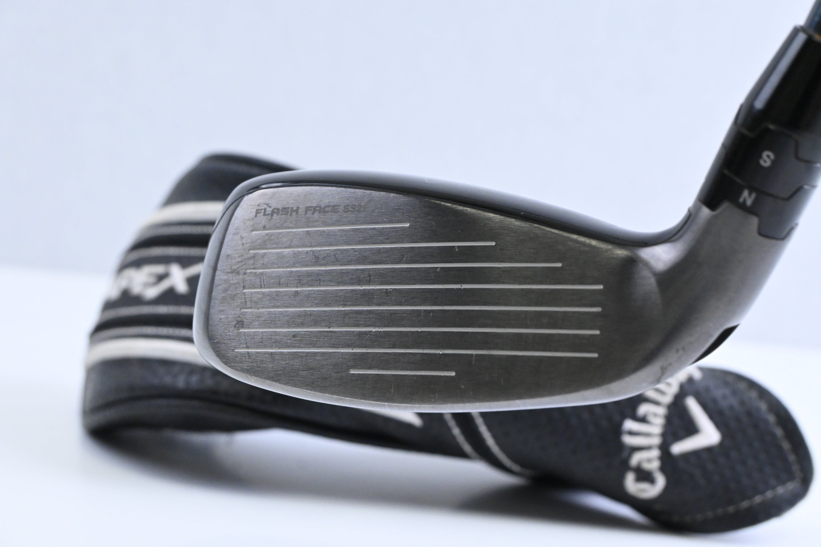 Callaway Apex 21 #6 Hybrid / 27 Degree / Regular Flex UST Recoil Dart 75 Shaft