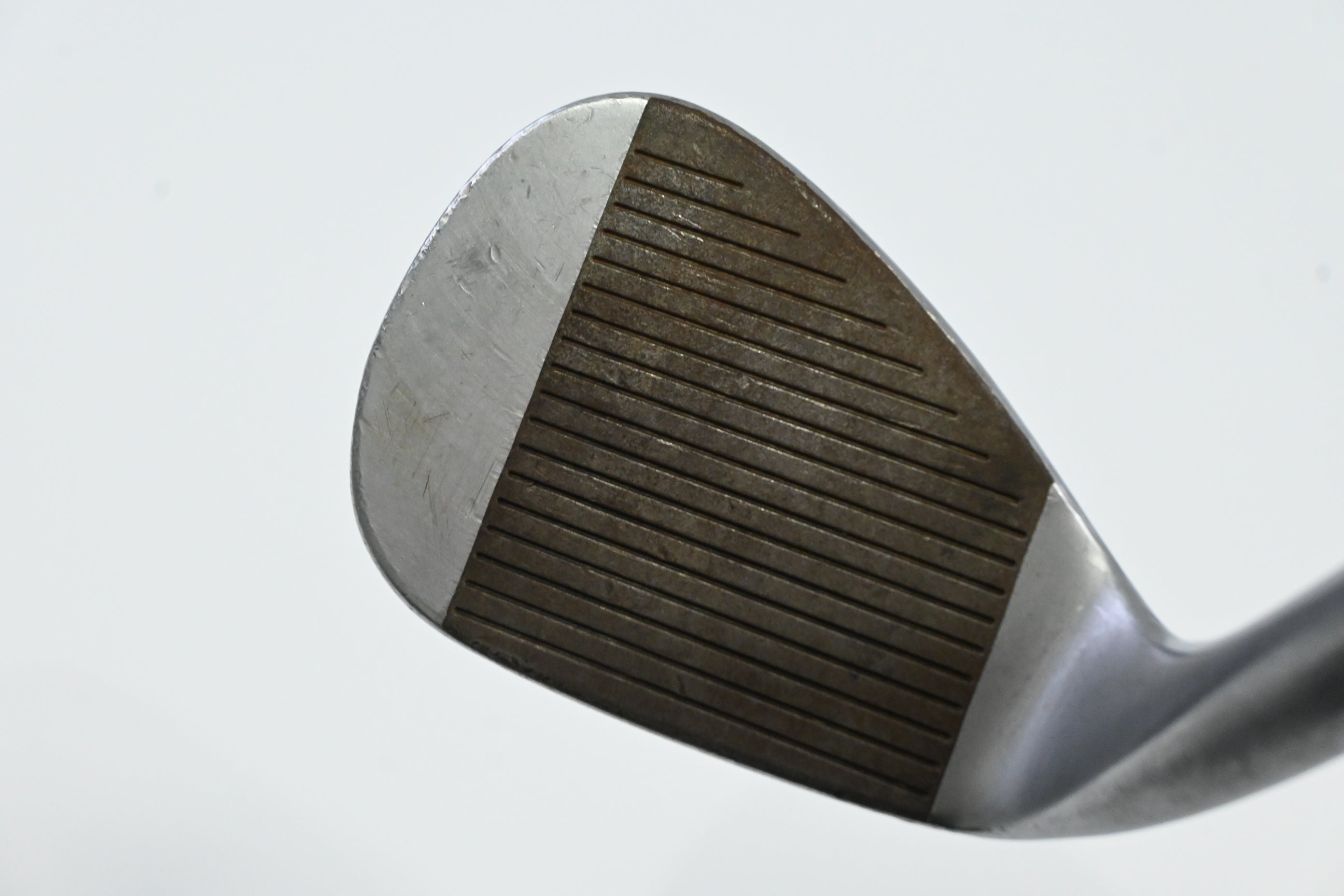 Taylormade Milled Grind 4 Gap Wedge / 52 Degree / Wedge Flex Dynamic Gold 115