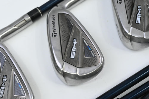 Taylormade SIM2 Max Irons / 5-PW+SW / Regular Flex Fujikura Venus Blue 6 Shafts