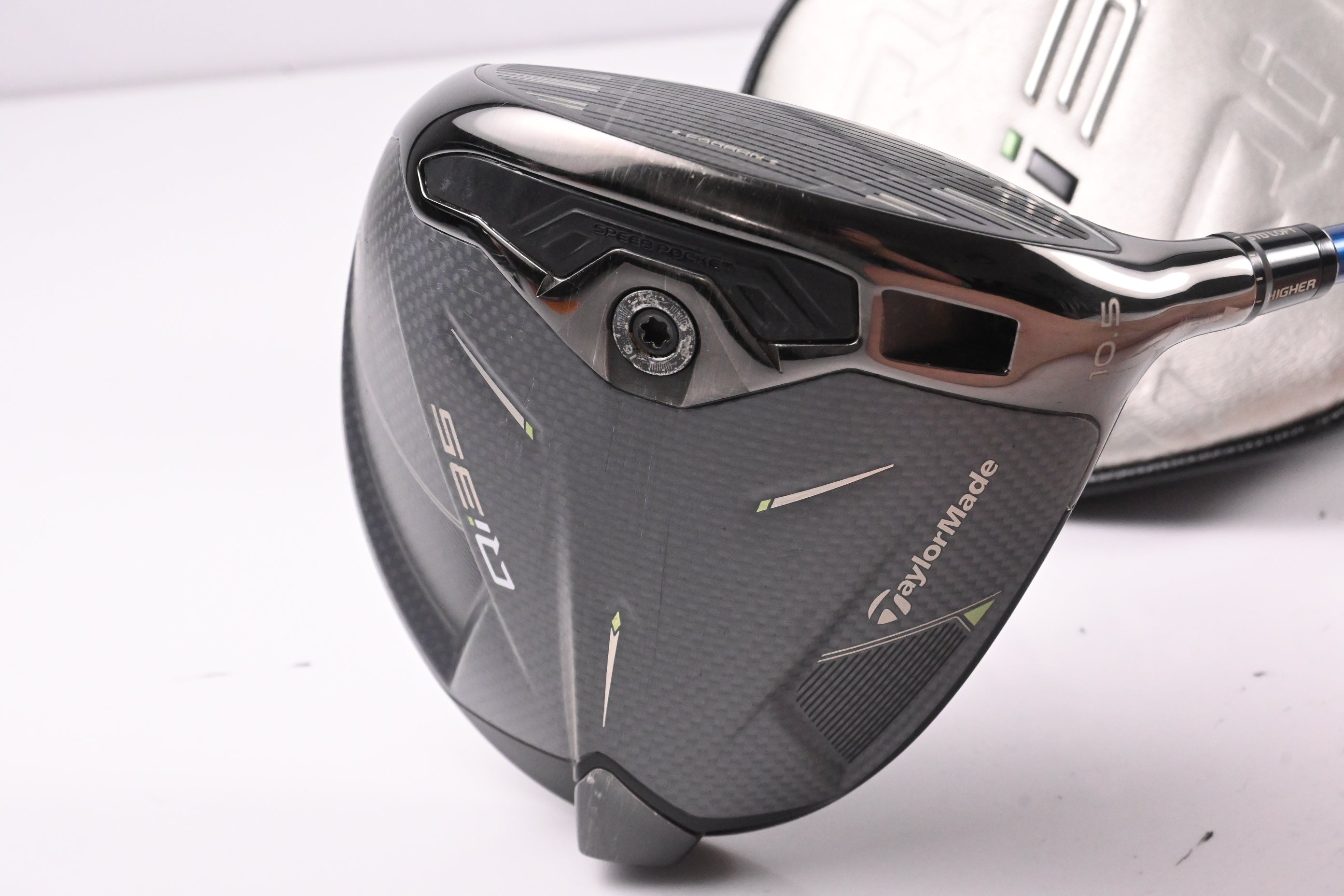 Taylormade Qi35 Driver / 10.5 Degree / Regular Flex EvenFlow Riptide CB 50 Shaft