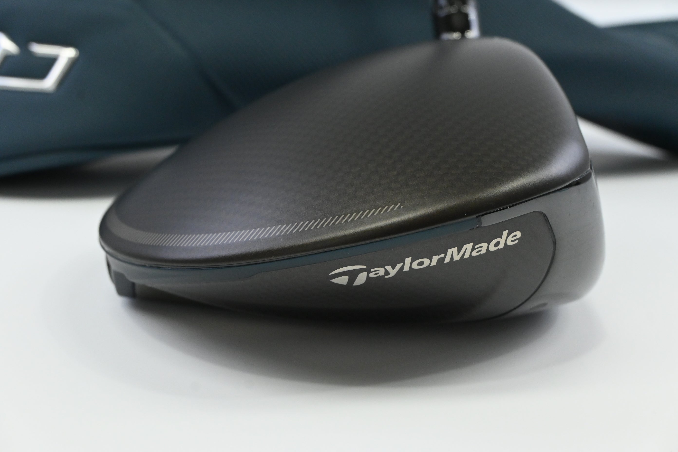 Taylormade Qi4D Driver / 9 Degree / Stiff Flex Taylormade Reax Blue 50 Shaft