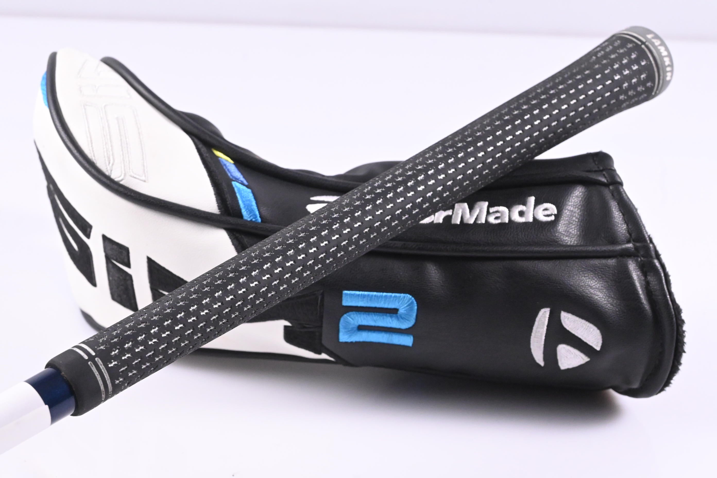 Taylormade SIM2 Max #5 Wood / 18 Degree / Regular Flex Fujikura Ventus Blue 5