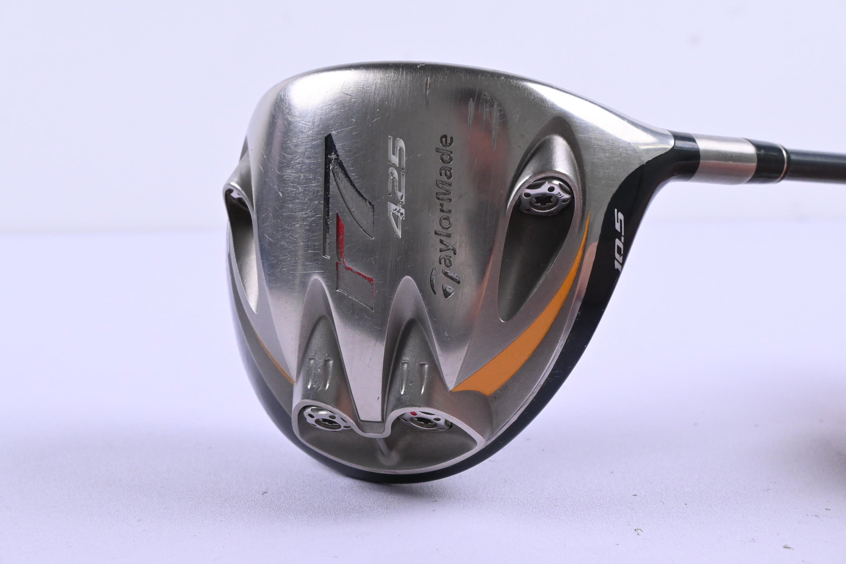 Taylormade R7 425 Driver / 10.5 Degree / Regular Flex Taylormade REAX 65 Shaft