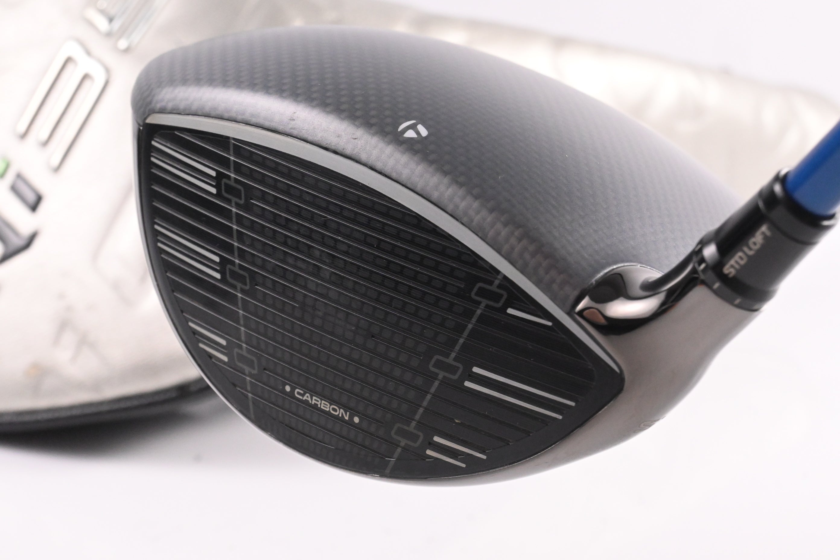 Taylormade Qi35 Driver / 10.5 Degree / Regular Flex EvenFlow Riptide CB 50 Shaft