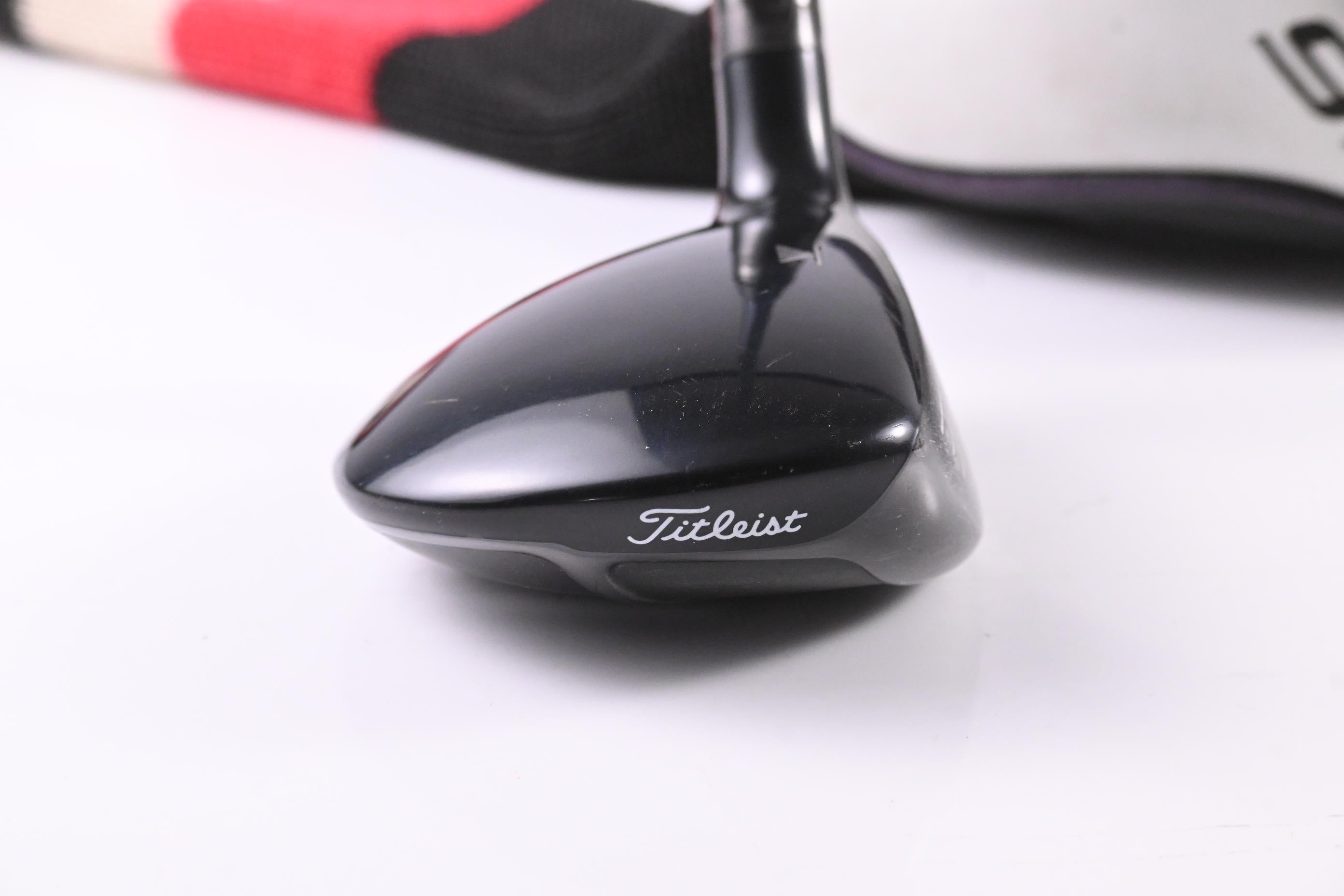 Titleist 915 F #4 Wood / 17 Degree / Regular Flex Diamana Kai'Li 75 Shaft