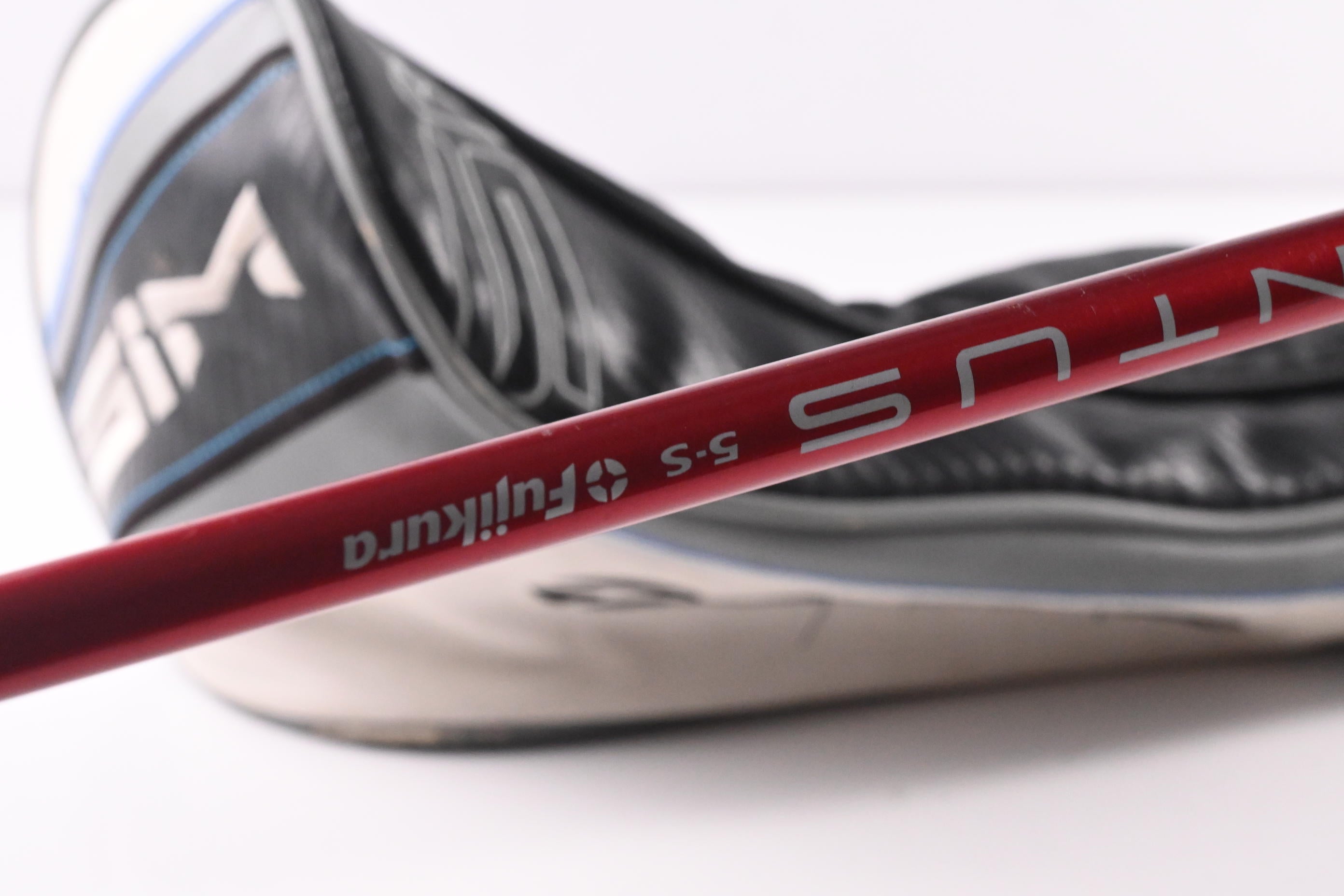 Taylormade SIM Max Driver / 10.5 Degree / Stiff Flex Fujikura Ventus Red 5 Shaft