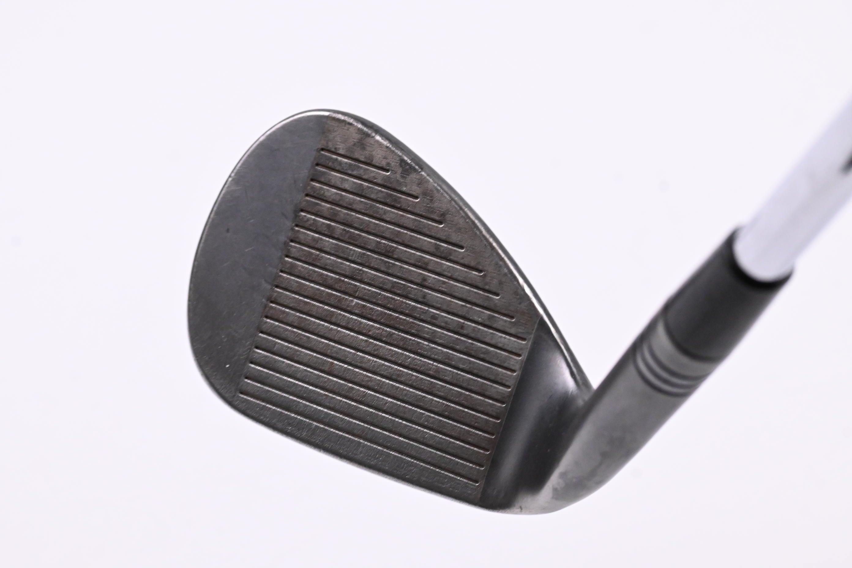 Taylormade Milled Grind 2 Black Gap Wedge / 52 Degree / Stiff Flex Dynamic Gold