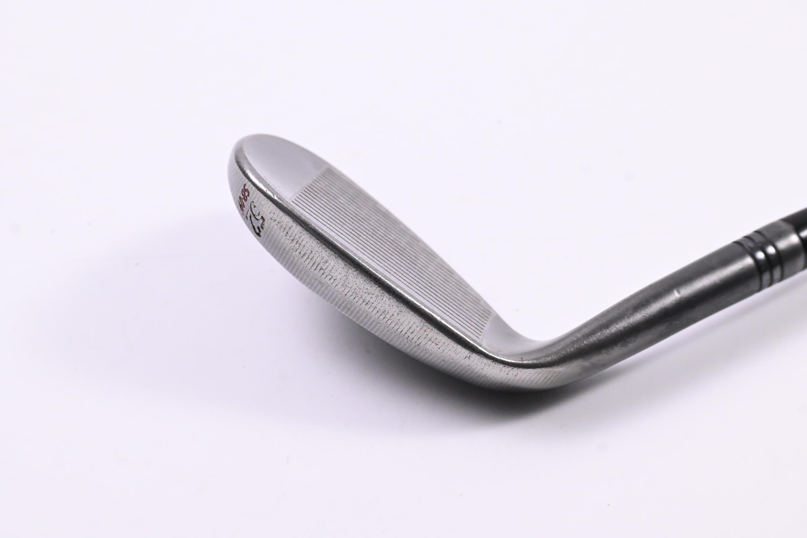 Taylormade Milled Grind 2 Black Gap Wedge / 52 Degree / Stiff Flex Dynamic Gold