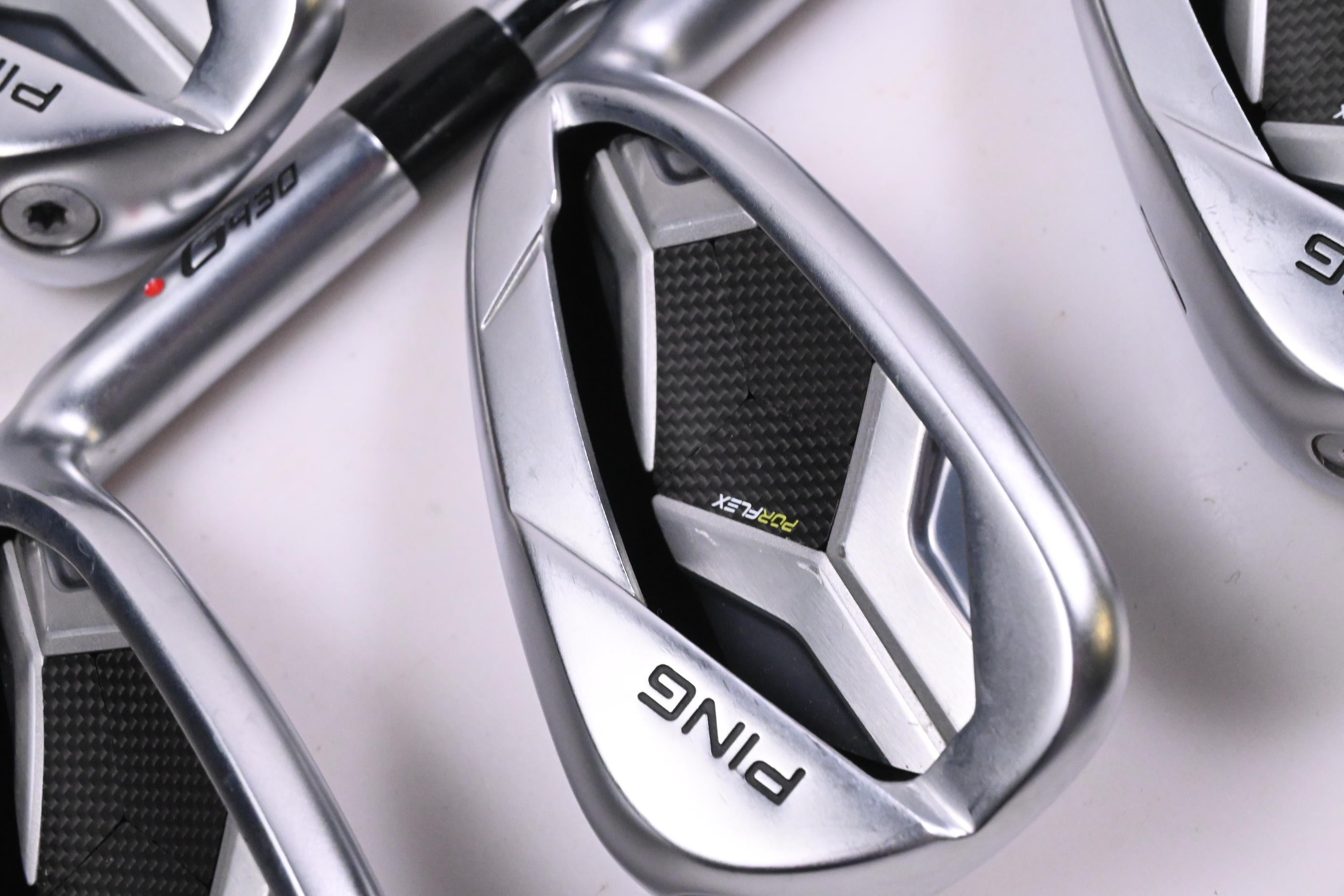 Ping G430 Irons / 6-PW / Red Dot / Regular Flex Ping AWT 2.0 Shafts