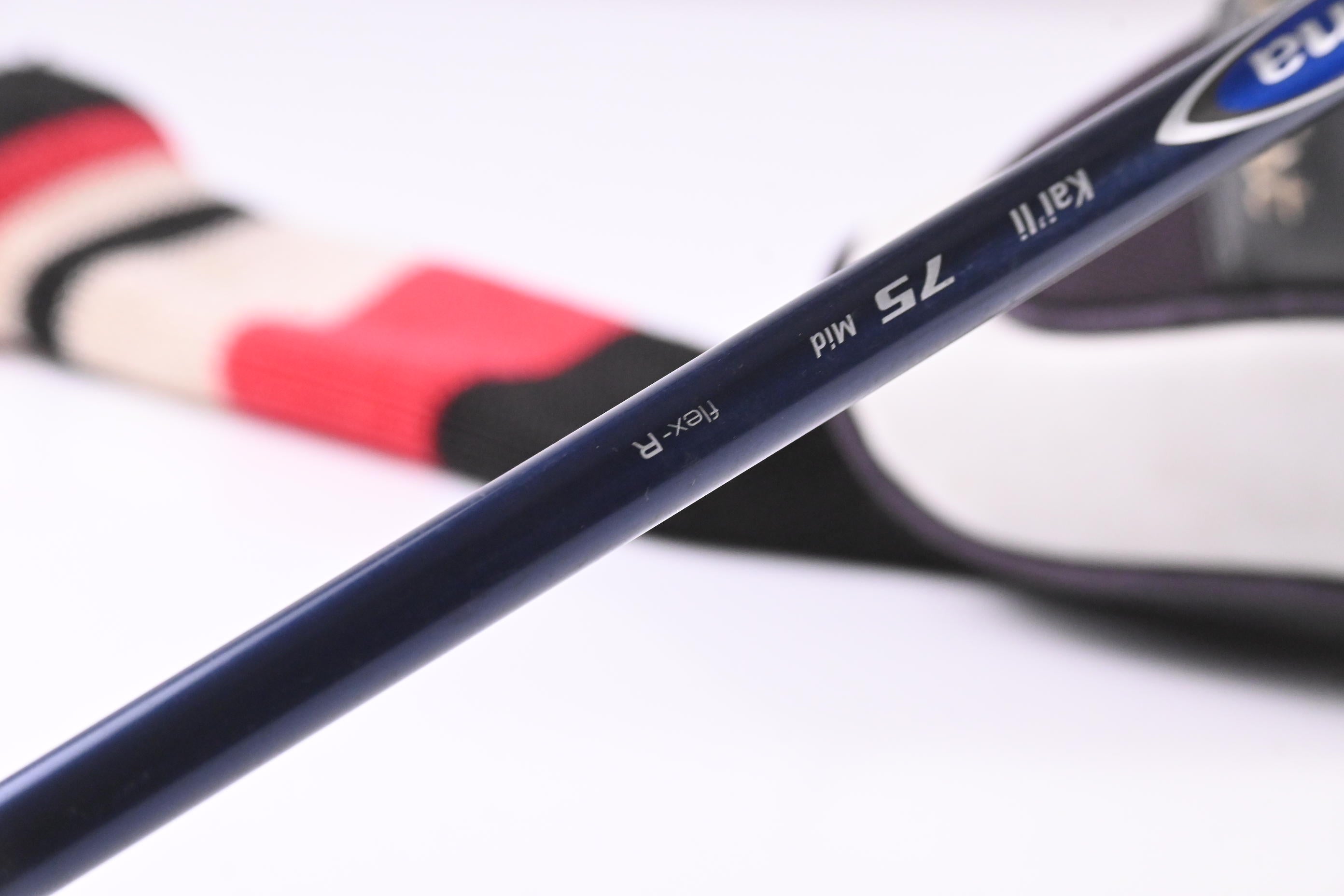 Titleist 915 F #4 Wood / 17 Degree / Regular Flex Diamana Kai'Li 75 Shaft