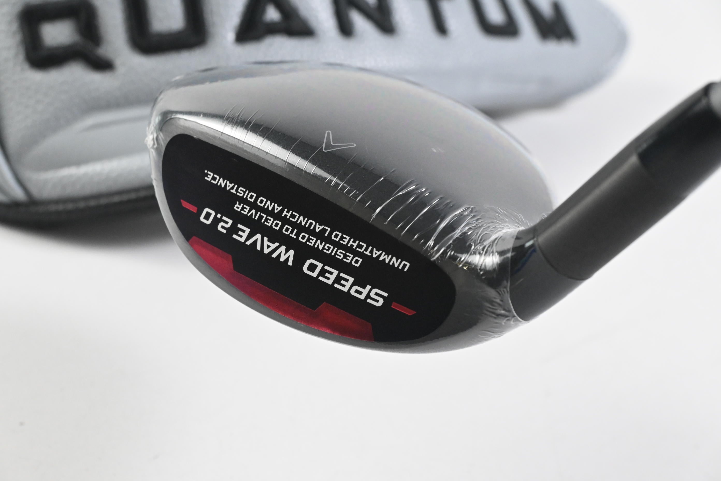Callaway Quantum Max #9 Wood / 24 Degree / Regular Flex Denali Frost Silver 60