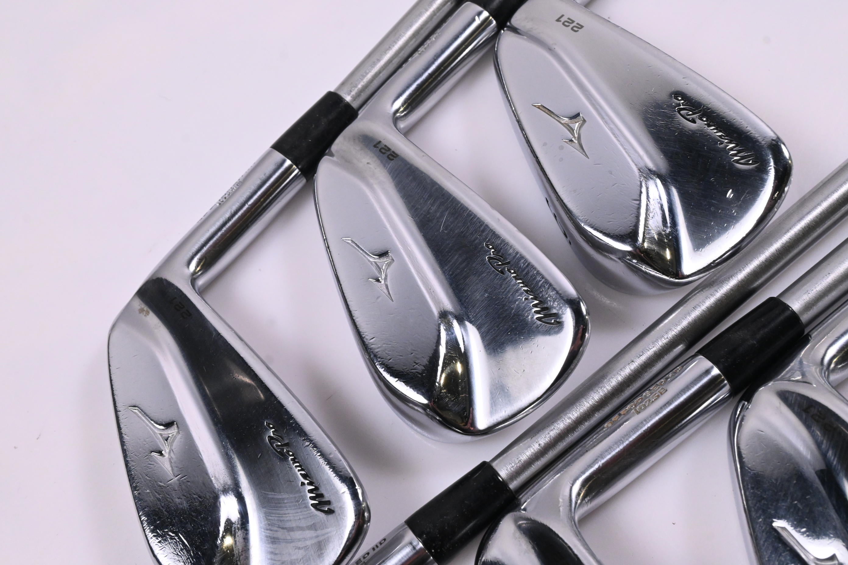 Mizuno Pro 221 Irons / 4-PW / X-Flex KBS Tour C-Taper 130 Shafts