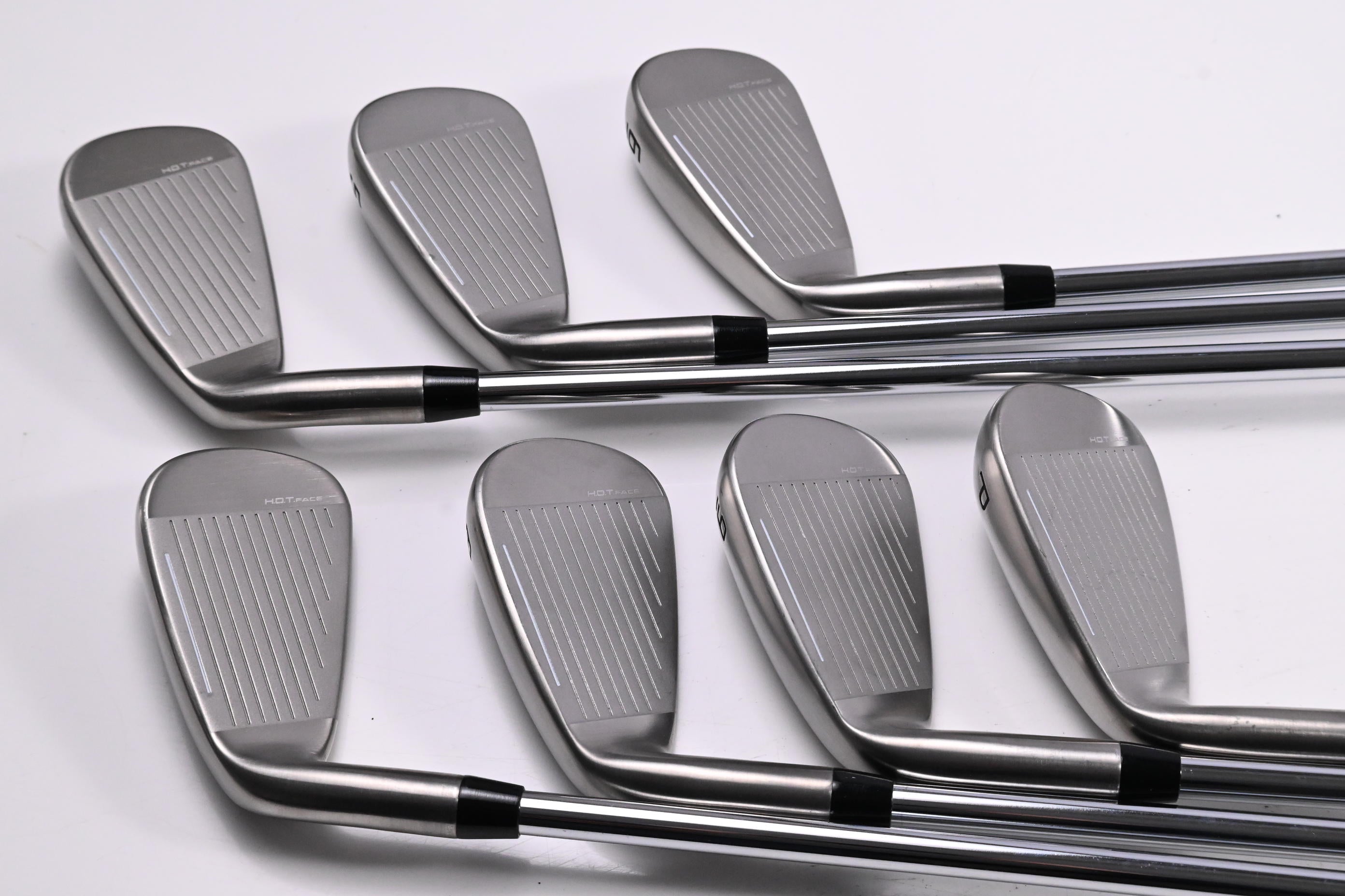 Cobra DS-Adapt Irons / 4-PW / Regular Flex KBS Tour Lite Shafts