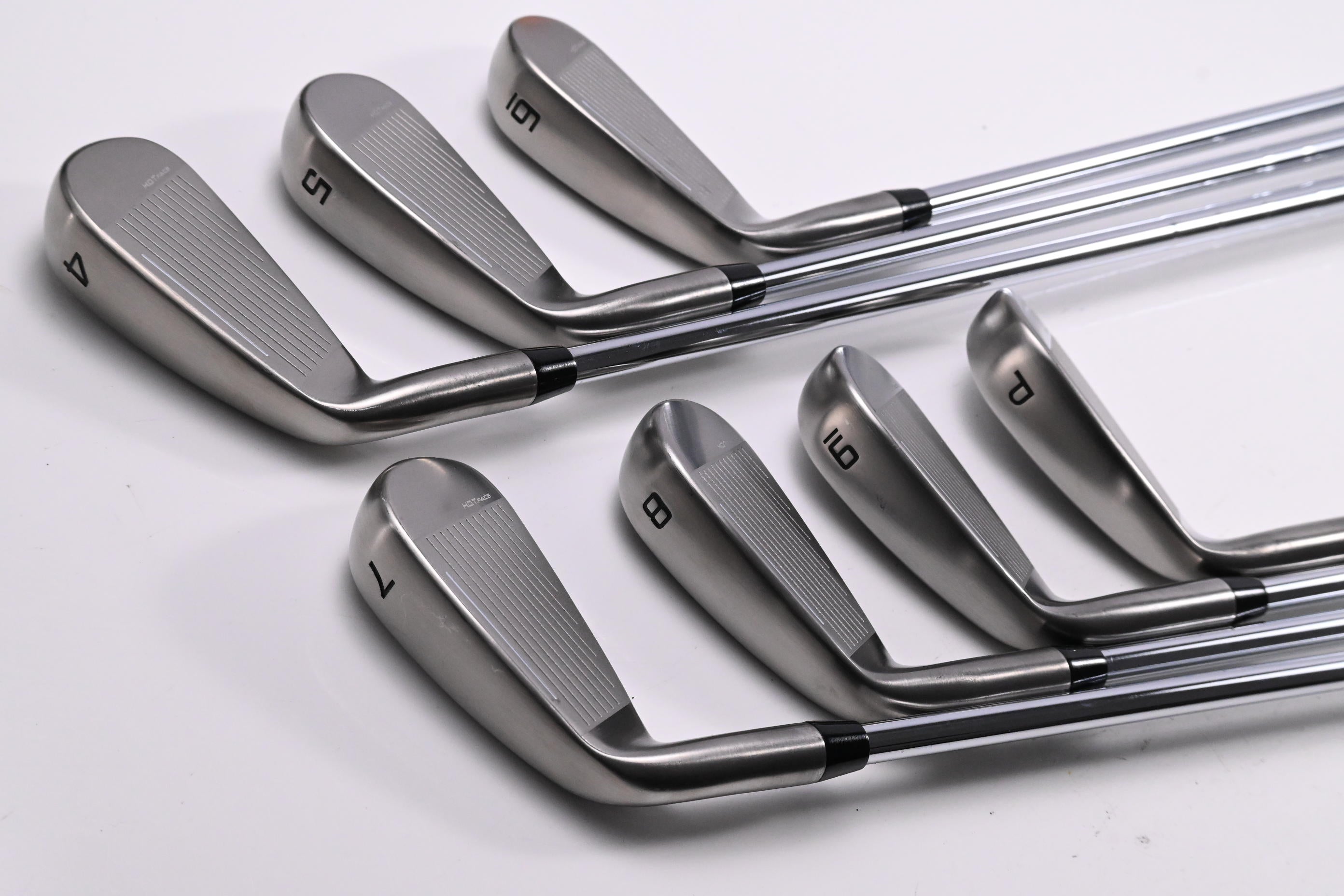 Cobra DS-Adapt Irons / 4-PW / Regular Flex KBS Tour Lite Shafts