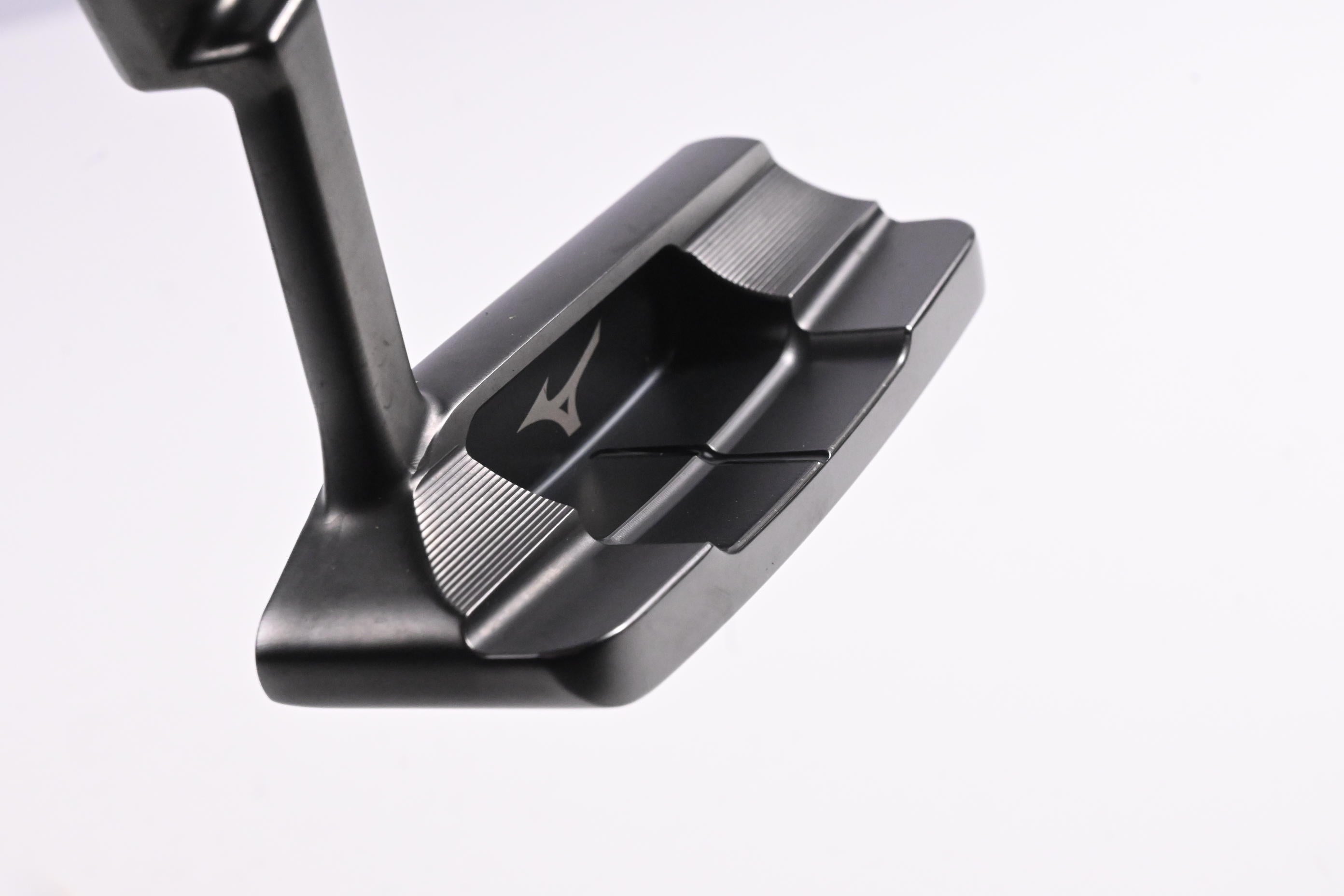 Mizuno M-Craft OMOI 04 Black Ion Putter / 34 Inch