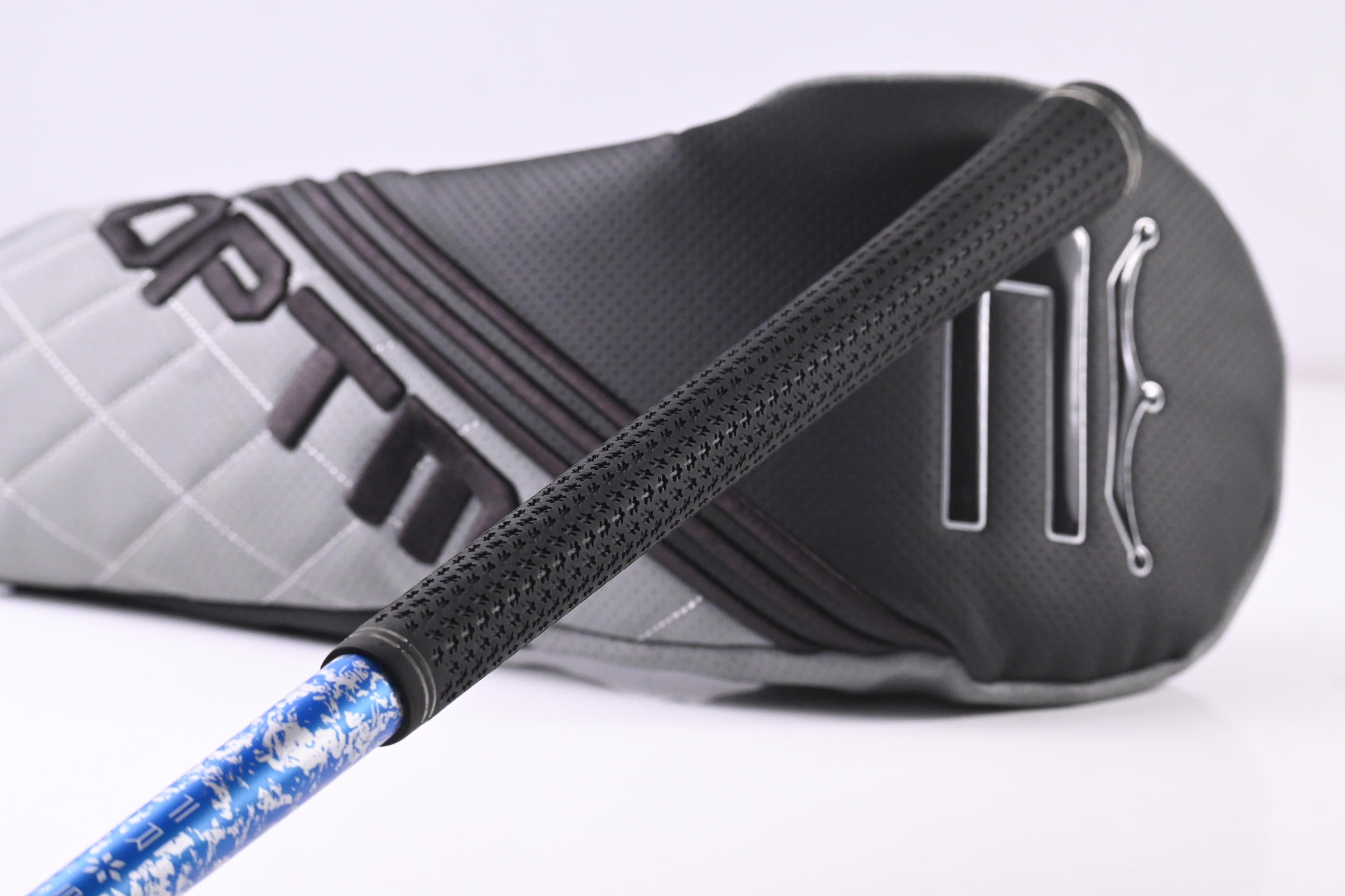 Cobra OPTM MAX-D Driver / 10.5 Degree / Stiff Flex Denali Frost Blue 60 Shaft