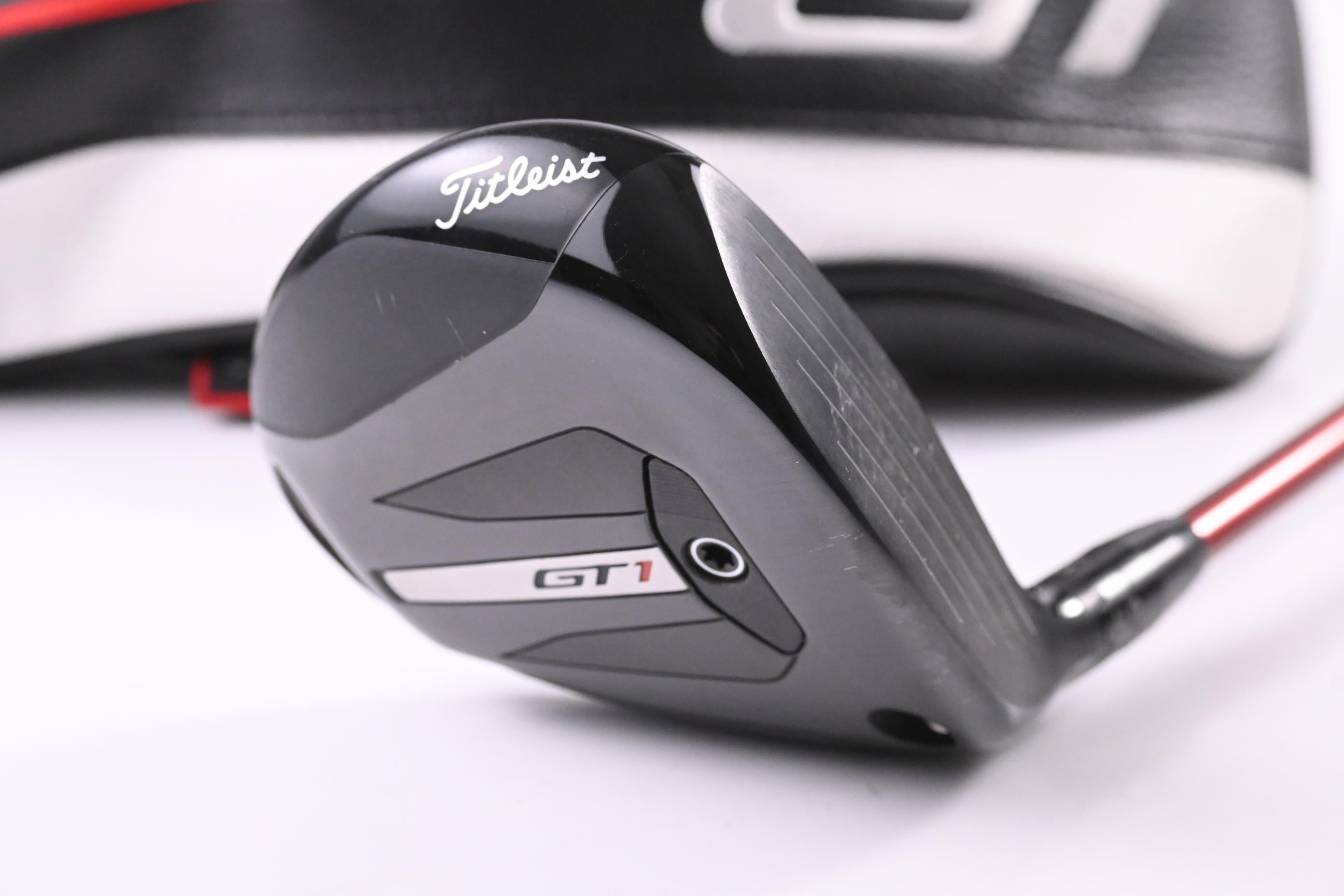 Titleist GT1 #5 Wood / 18 Degree / Regular Flex Denali Red 60 Shaft