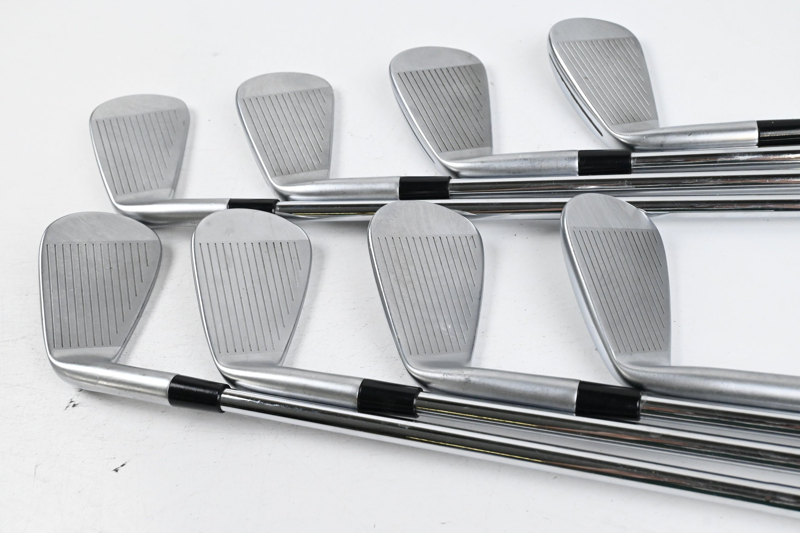 Taylormade P770 2023 Irons / 4-PW+GW / Regular Flex N.S.Pro Modus3 Tour 105