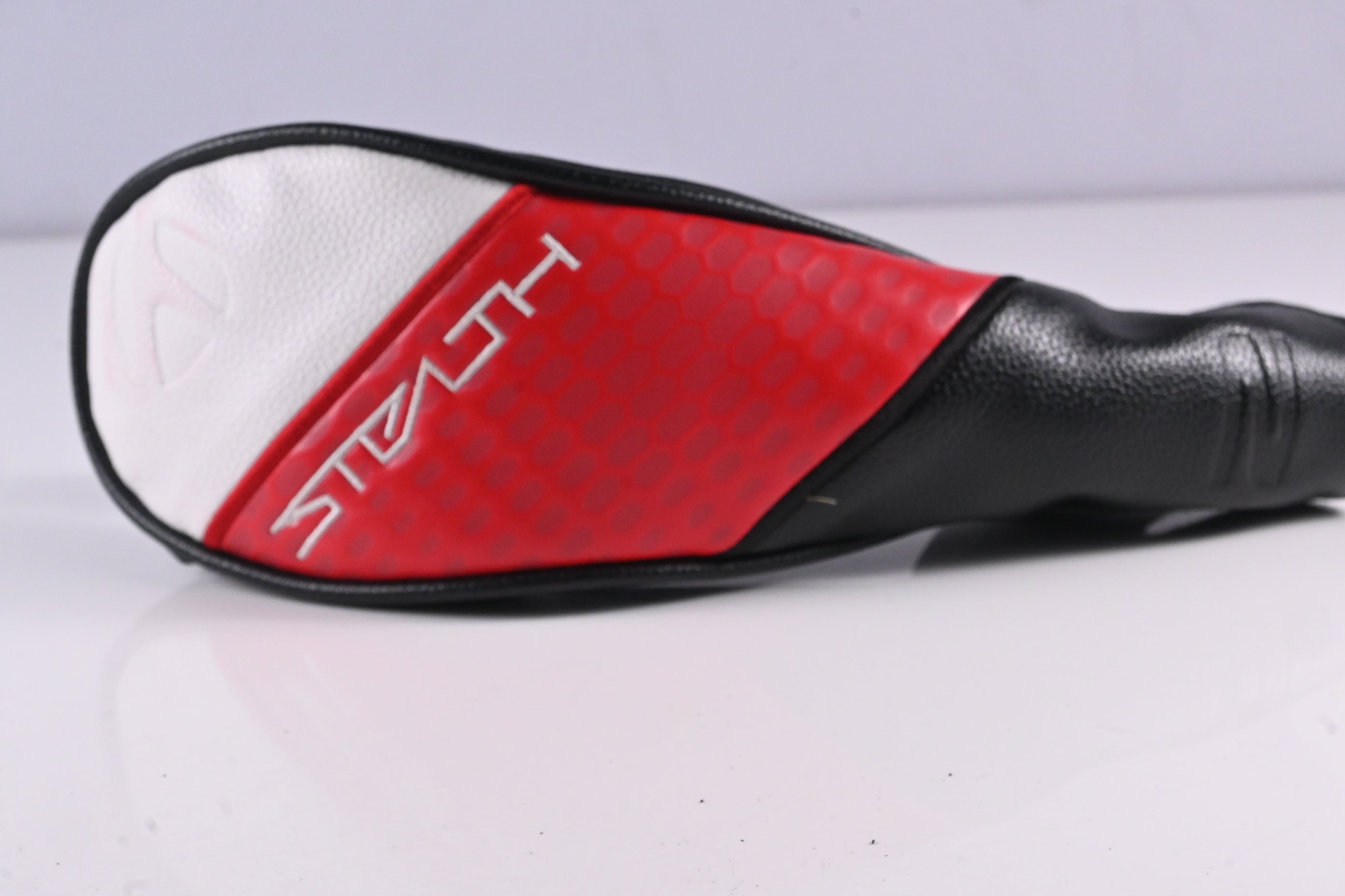 Taylormade Stealth 2 Plus #3 Hybrid / 19.5 Degree / Stiff Flex Tour AD DI-85