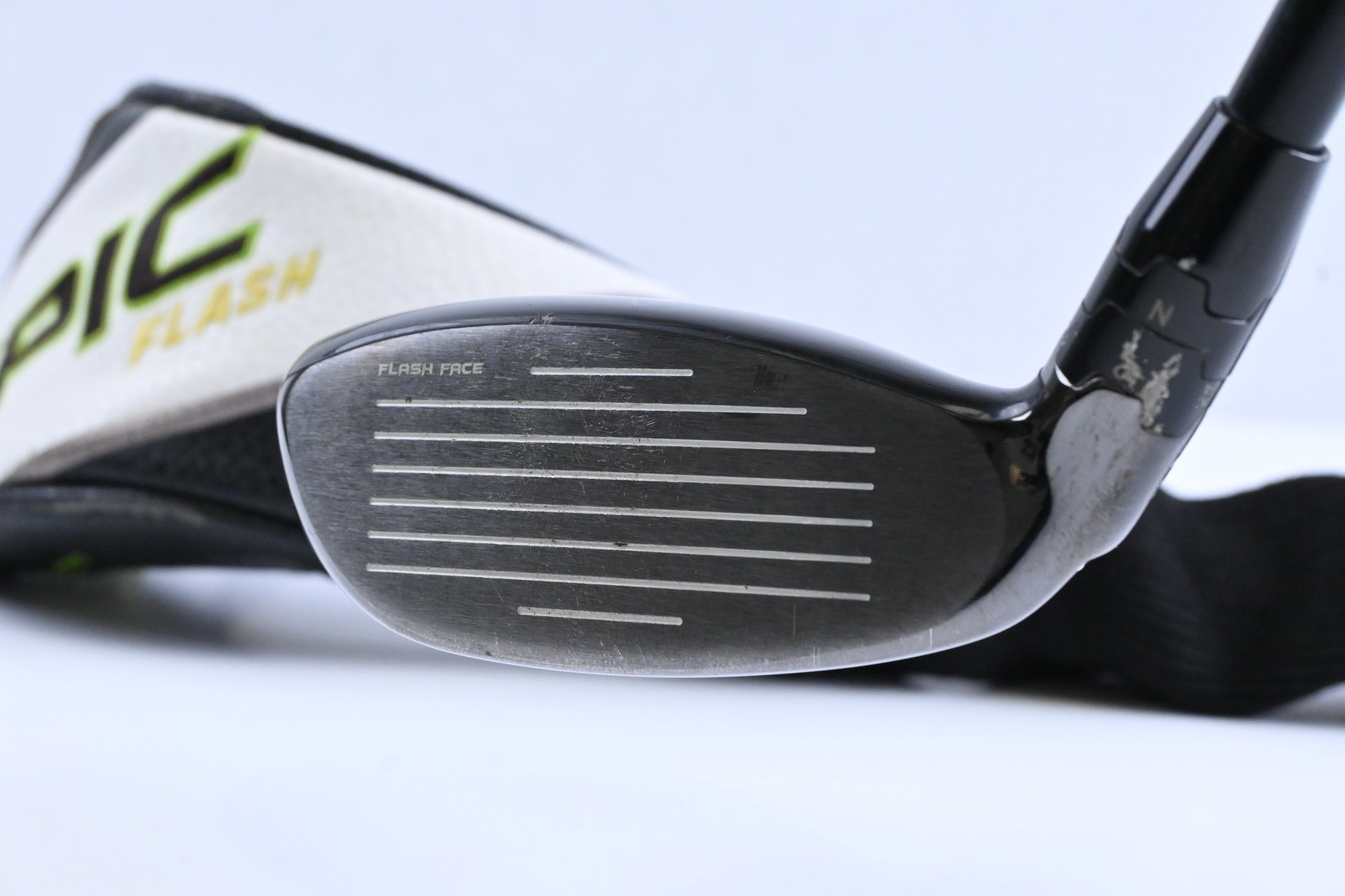 Callaway Epic Flash #4 Hybrid / 21 Degree / Regular Flex Tensei AV White 65