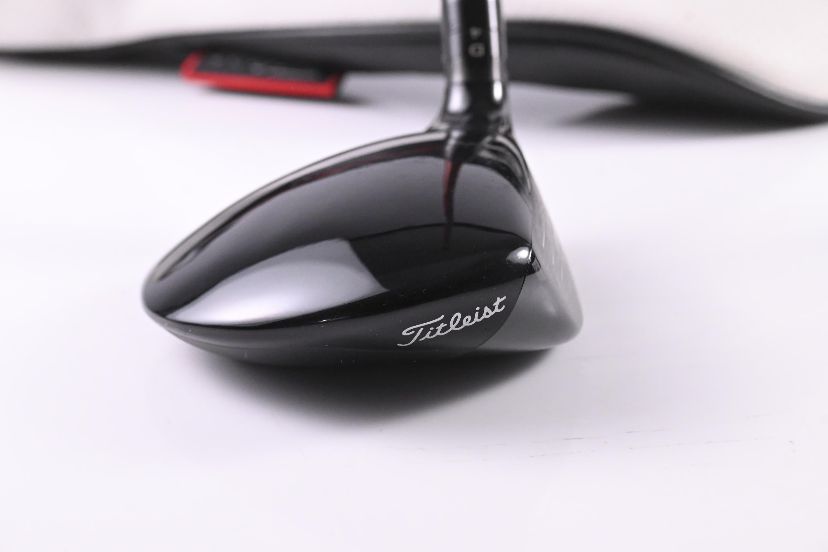 Titleist GT1 #5 Wood / 18 Degree / Regular Flex Denali Red 60 Shaft