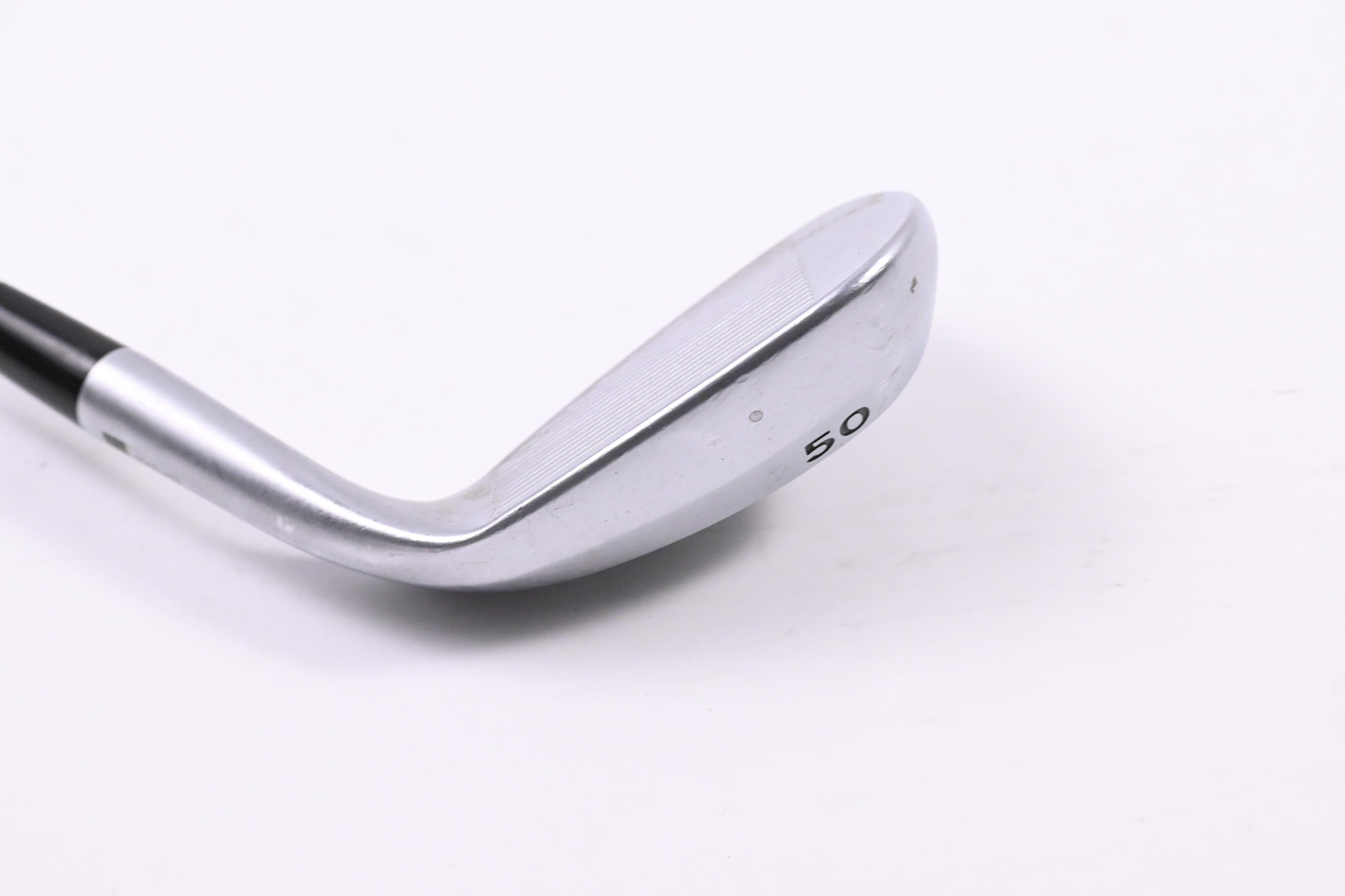 Left Hand Cleveland CBX Gap Wedge / 50 Degree / Wedge Flex Dynamic Gold 115