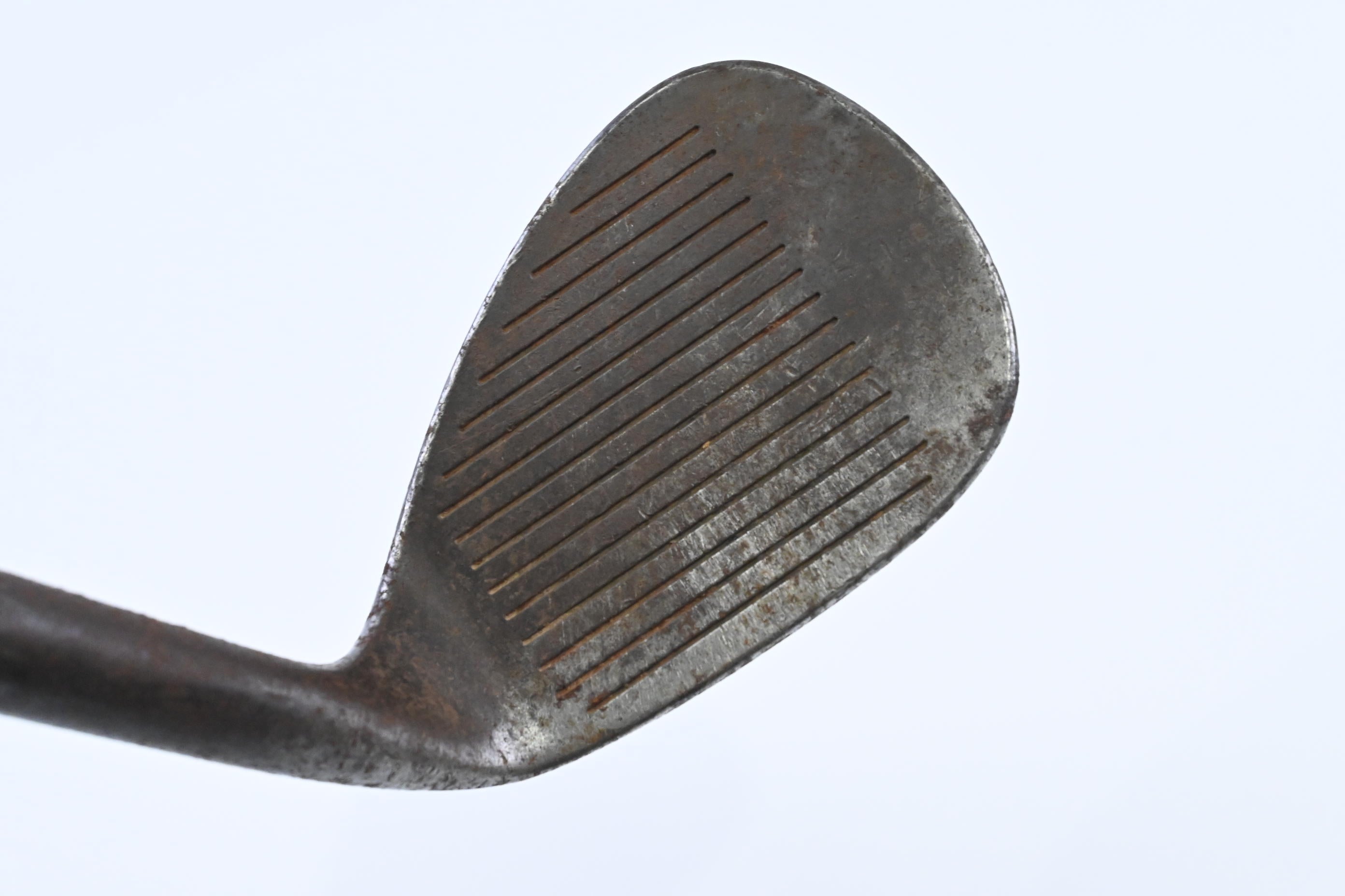Left Hand Callaway MD3 Milled Sand Wedge / 56 Degree / Wedge Flex Dynamic Gold