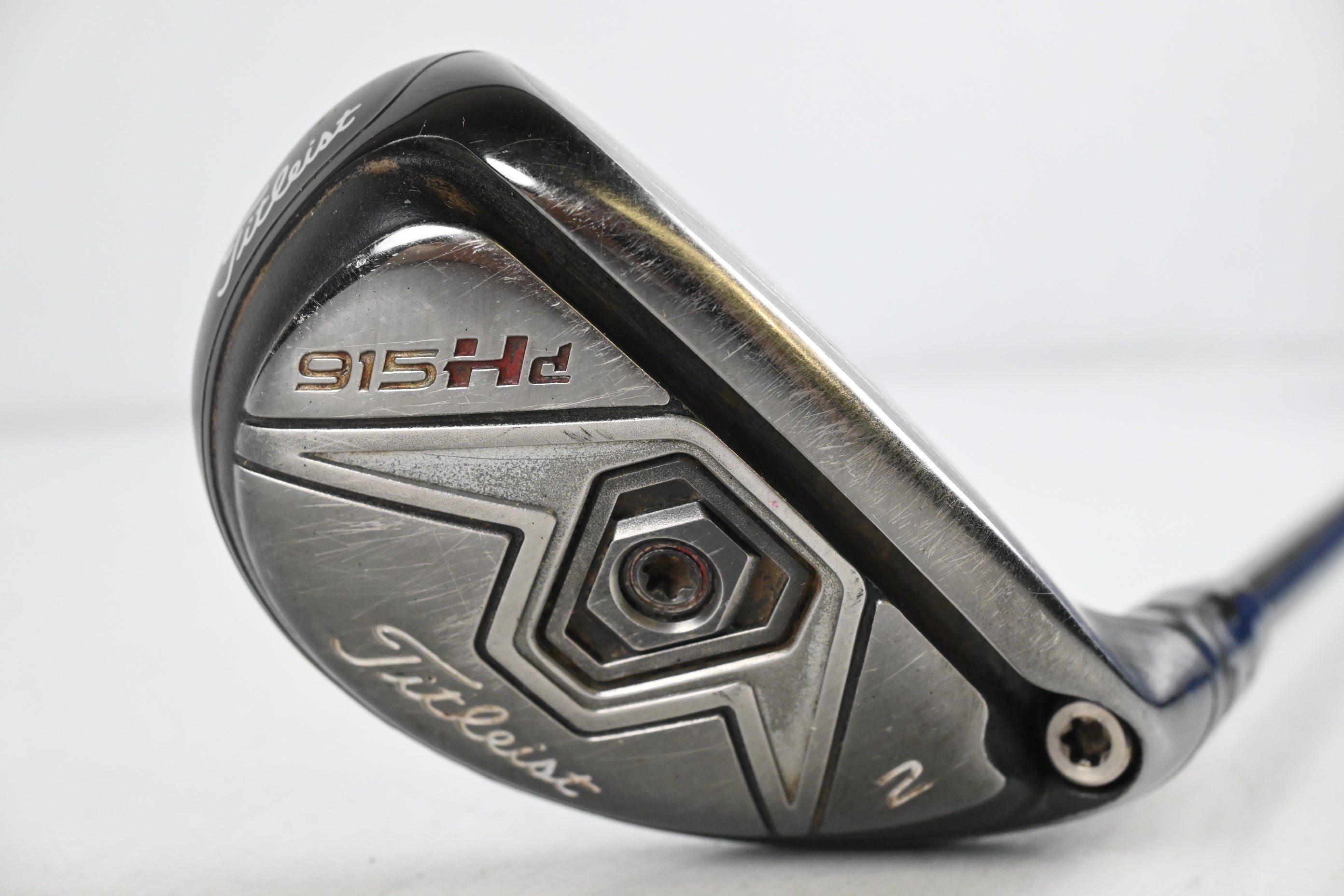Titleist 915H #2 Hybrid / 17.5 Degree / Stiff Flex Aldila RIP Phenom 80 Shaft
