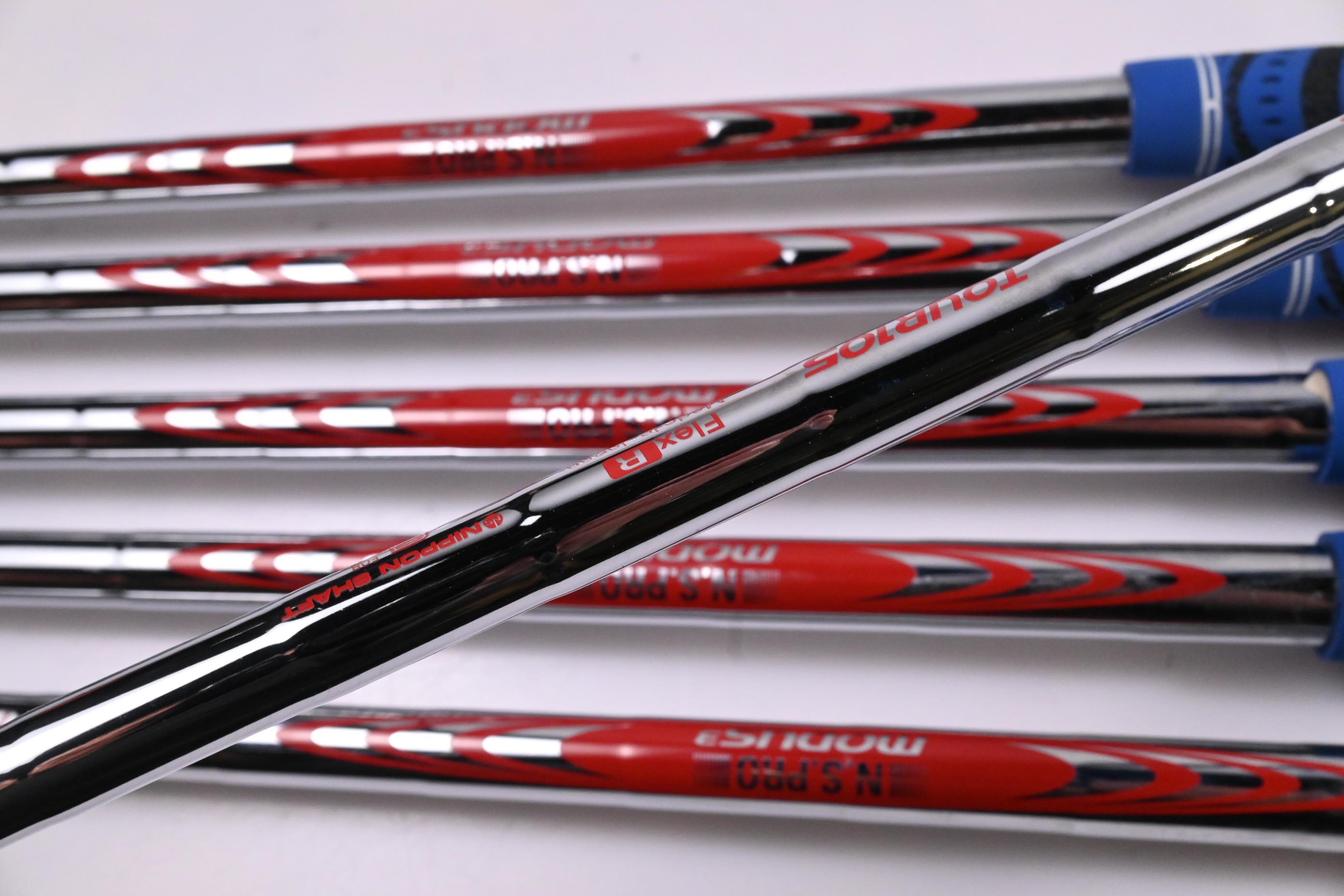 Mizuno JPX 925 Forged Irons / 5-PW / Regular Flex N.S.Pro Modus³ Tour 105