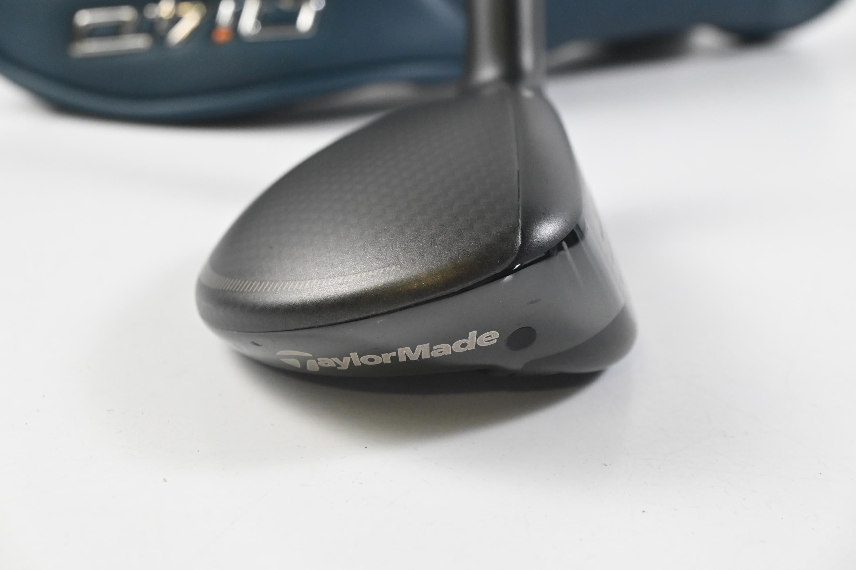 Taylormade Qi4D #4 Hybrid / 22 Degree / Stiff Flex UST Mamiya Proforce V2 65 HL