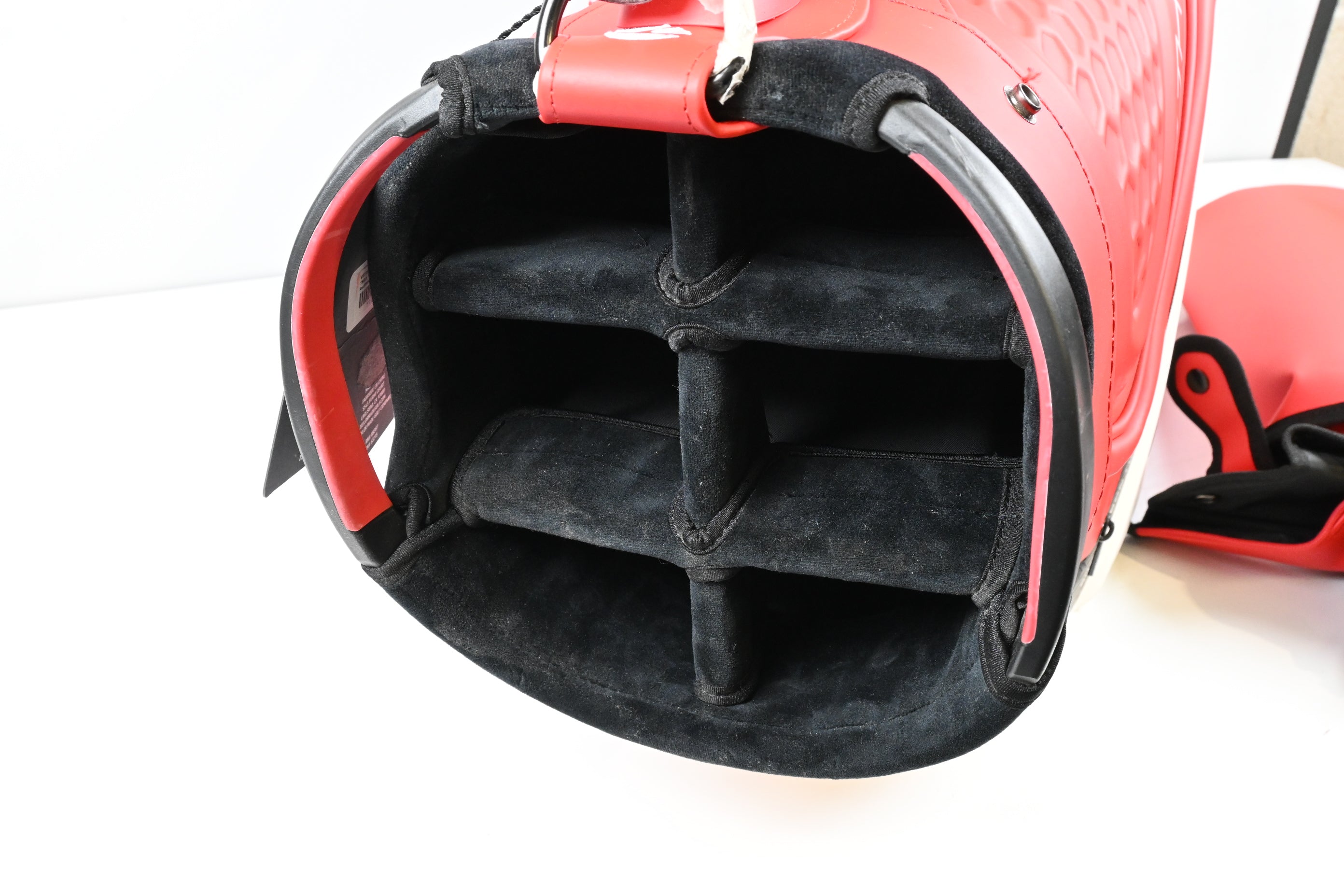 Taylormade Stealth 2 Tour Bag / 6-Way Divider / Red, White & Black