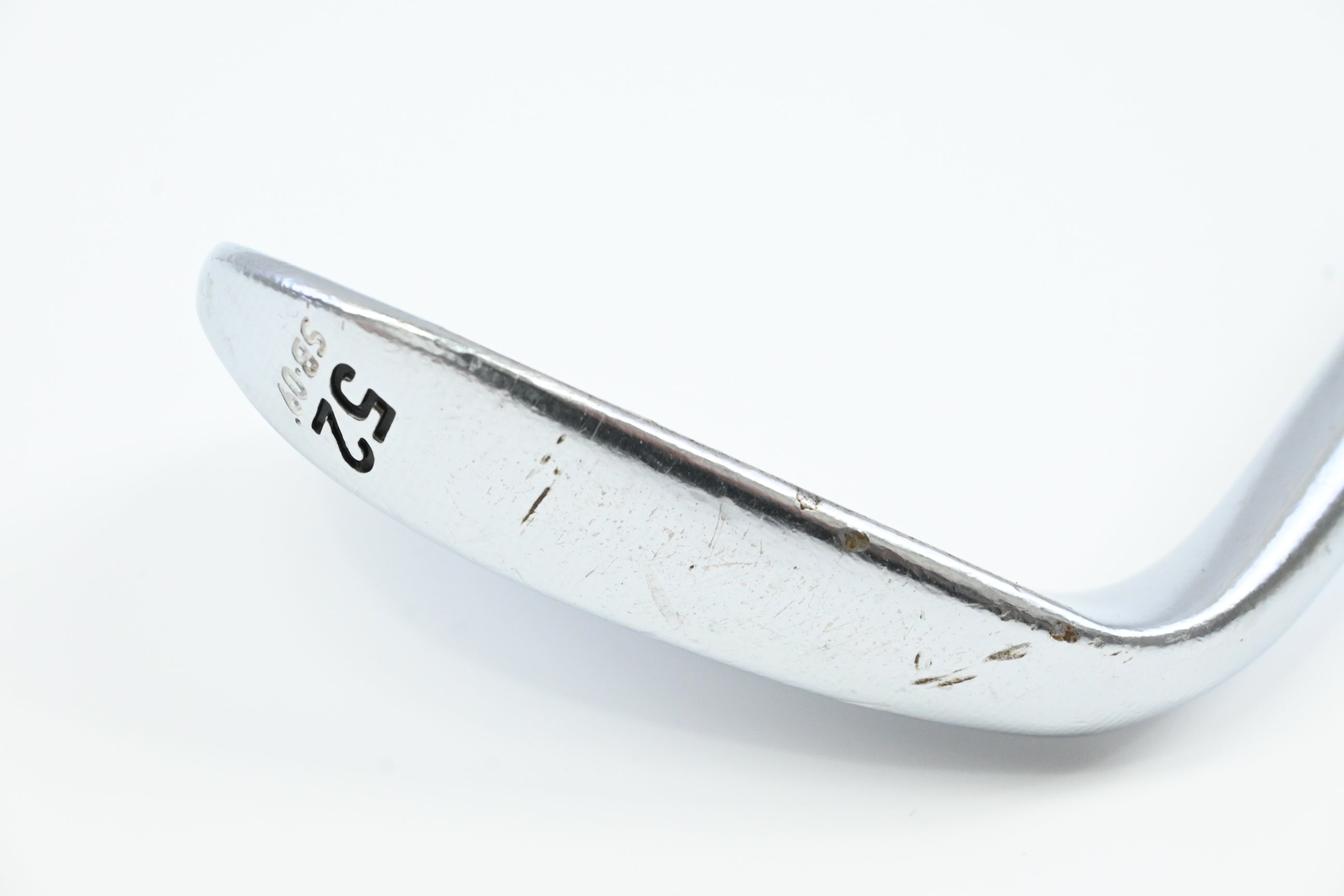 Taylormade Milled Grind 2 Gap Wedge / 52 Degree / Stiff Flex Dynamic Gold S200