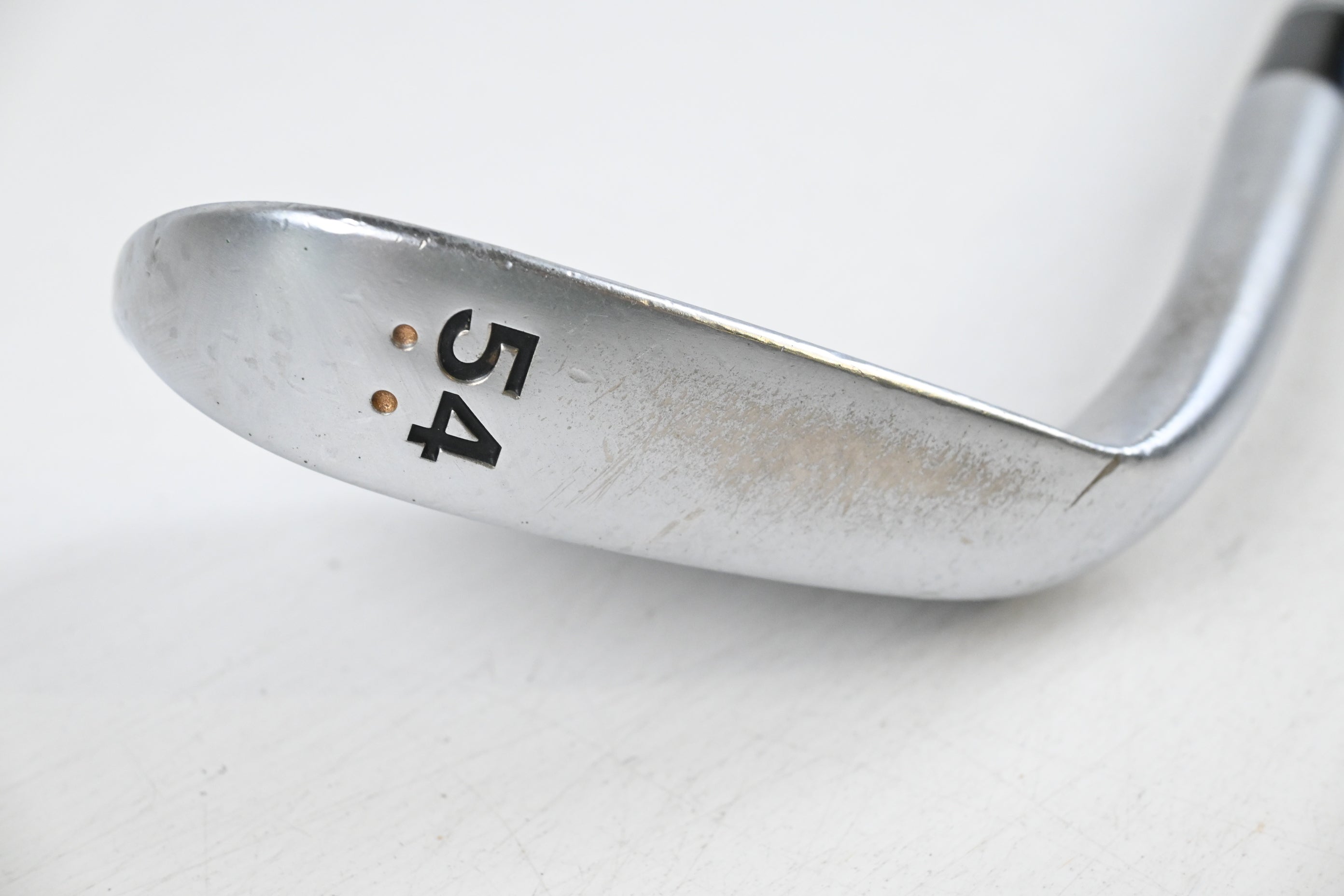 Cleveland 588 Precision Forged Sand Wedge / 54 Degree / Wedge Flex Tour Concept