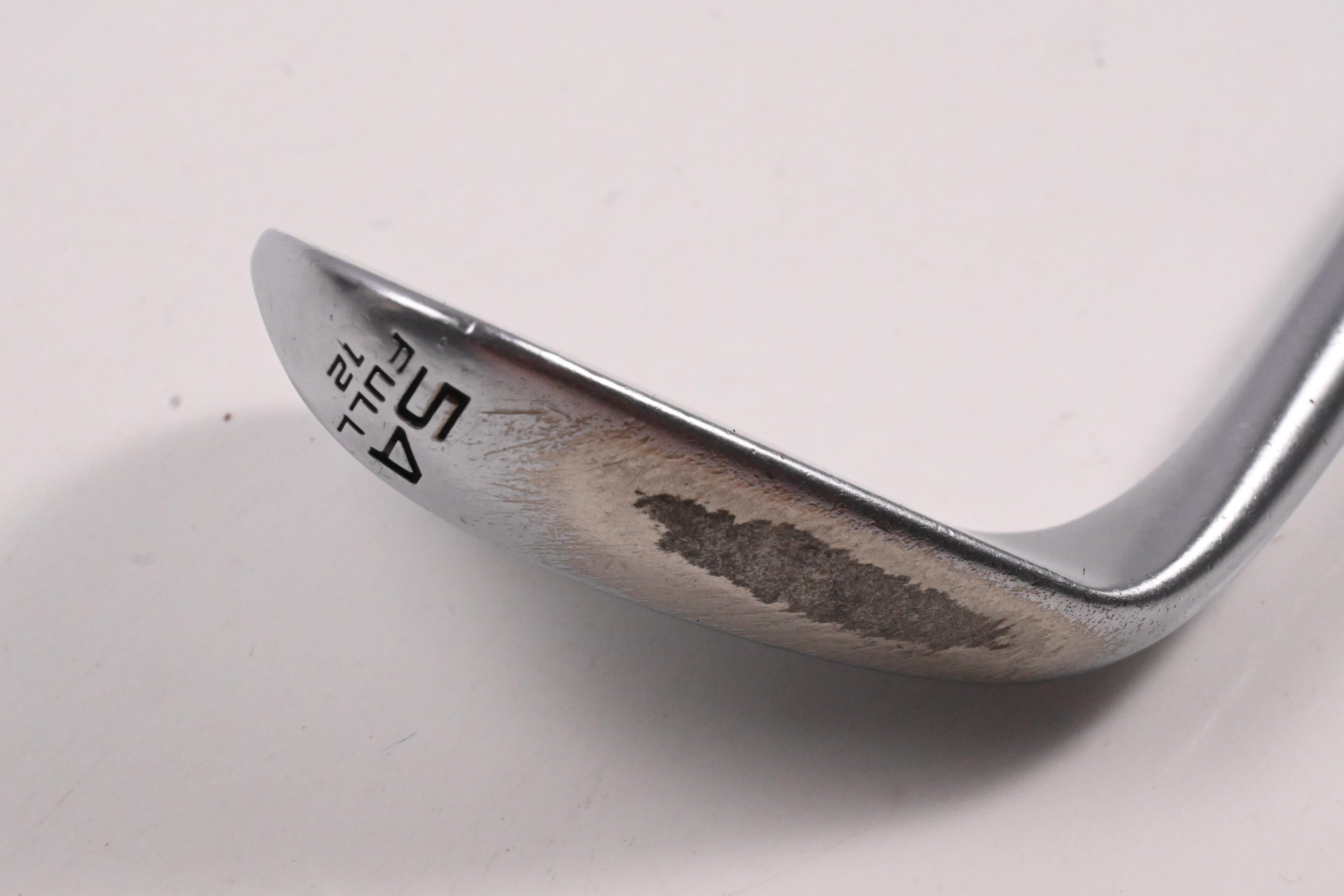 Cleveland RTX ZipCore Sand Wedge / 54 Degree / Wedge Flex Dynamic Gold Spinner