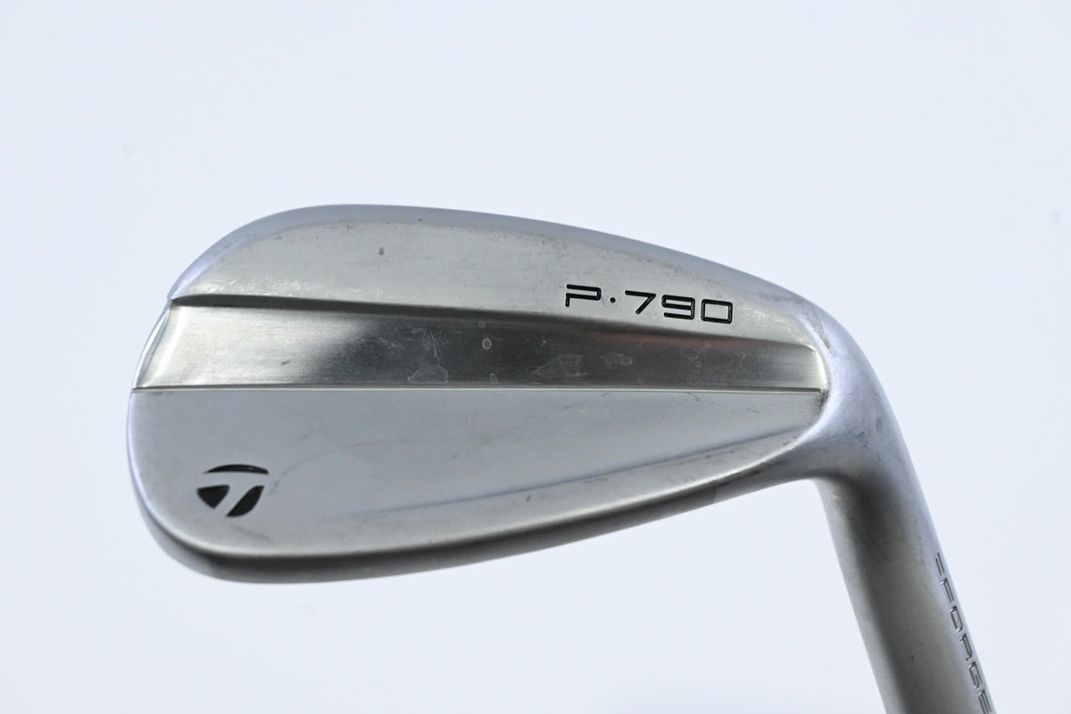 Taylormade P790 2023 Gap Wedge / 51 Degree / Stiff Flex Dynamic Gold 105 S300