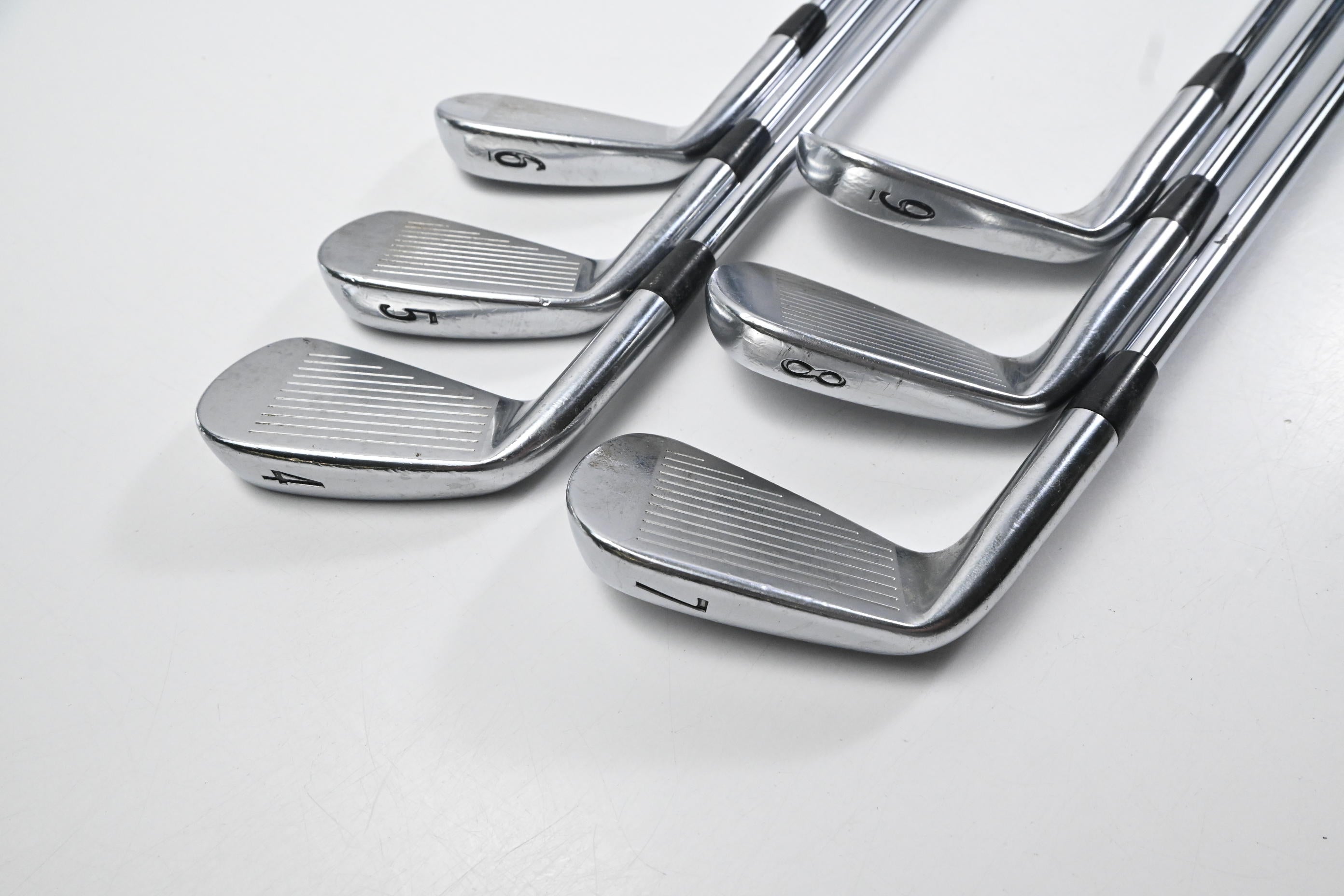 Titleist 714 MB Irons / 4-9i / Stiff Flex XP 95 Shafts