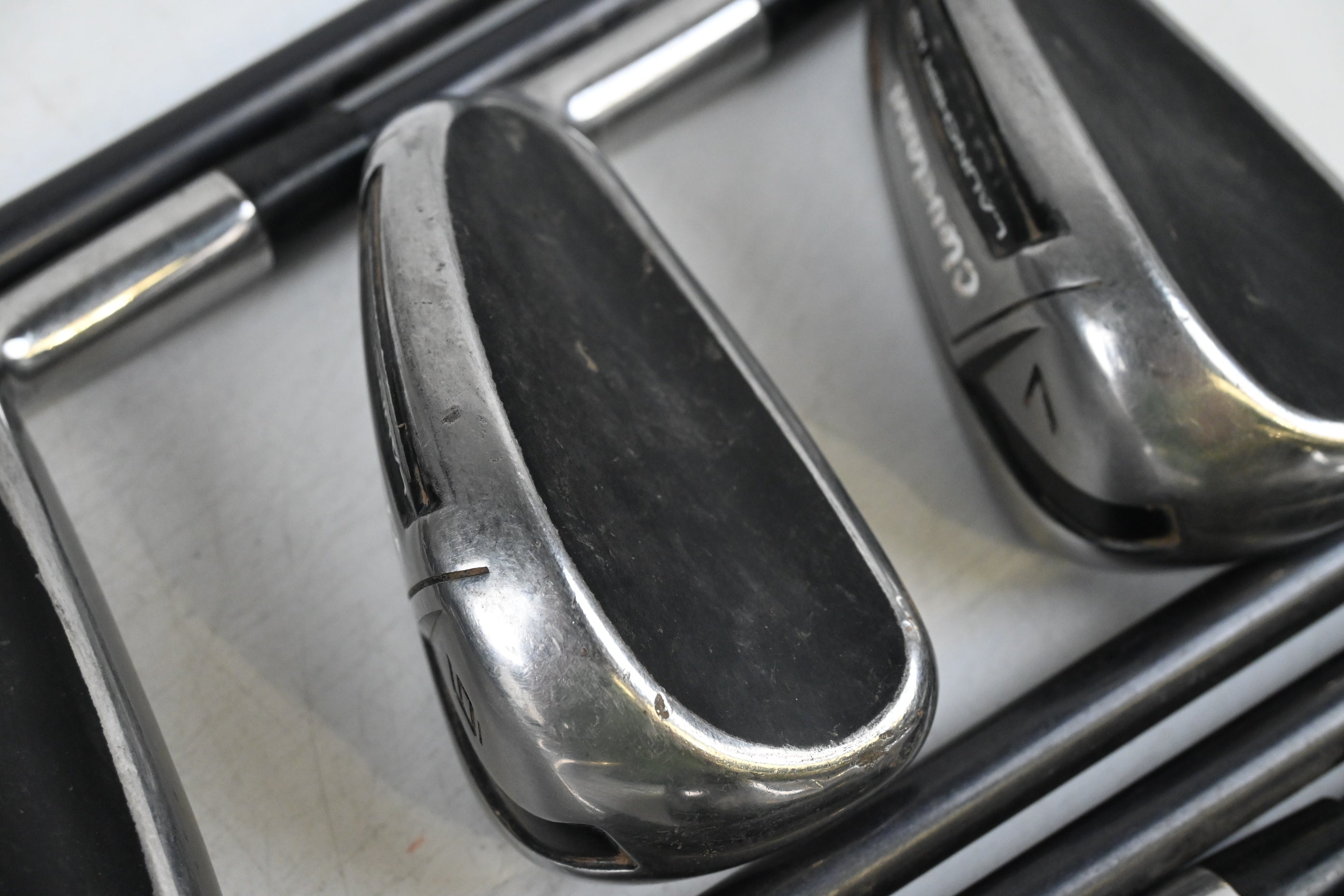 Cleveland Launcher HB Irons / 4-PW+SW / Regular Flex Miyazaki 6 Shafts