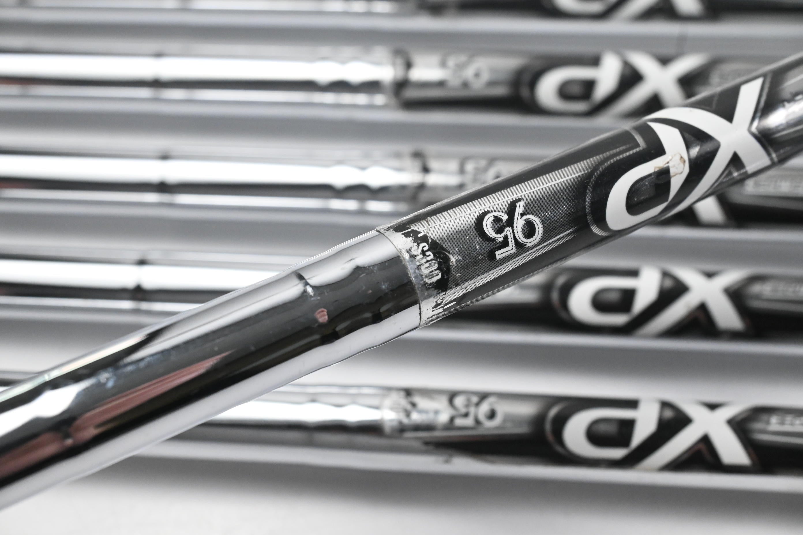Titleist 714 MB Irons / 4-9i / Stiff Flex XP 95 Shafts