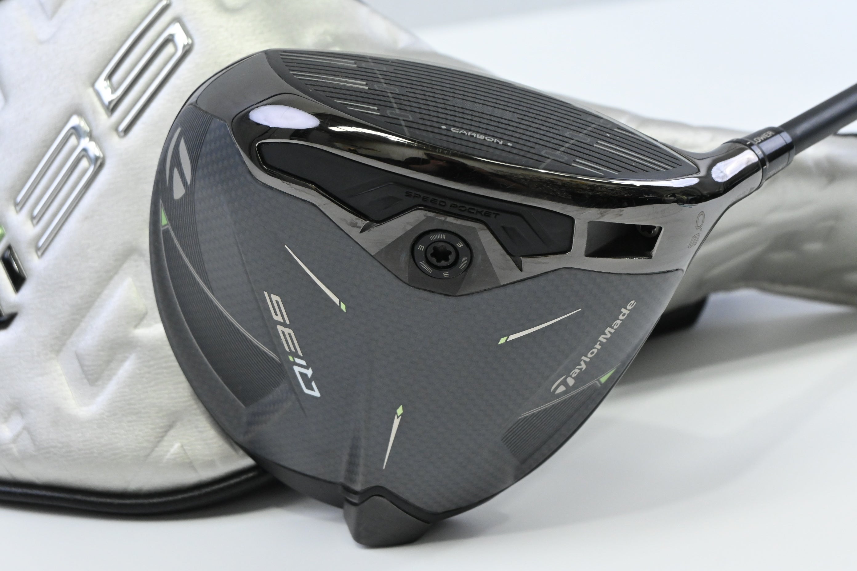 Taylormade Qi35 Driver / 9 Degree / X-Flex Kai'li Dark Waves Blue CB 60 Shaft