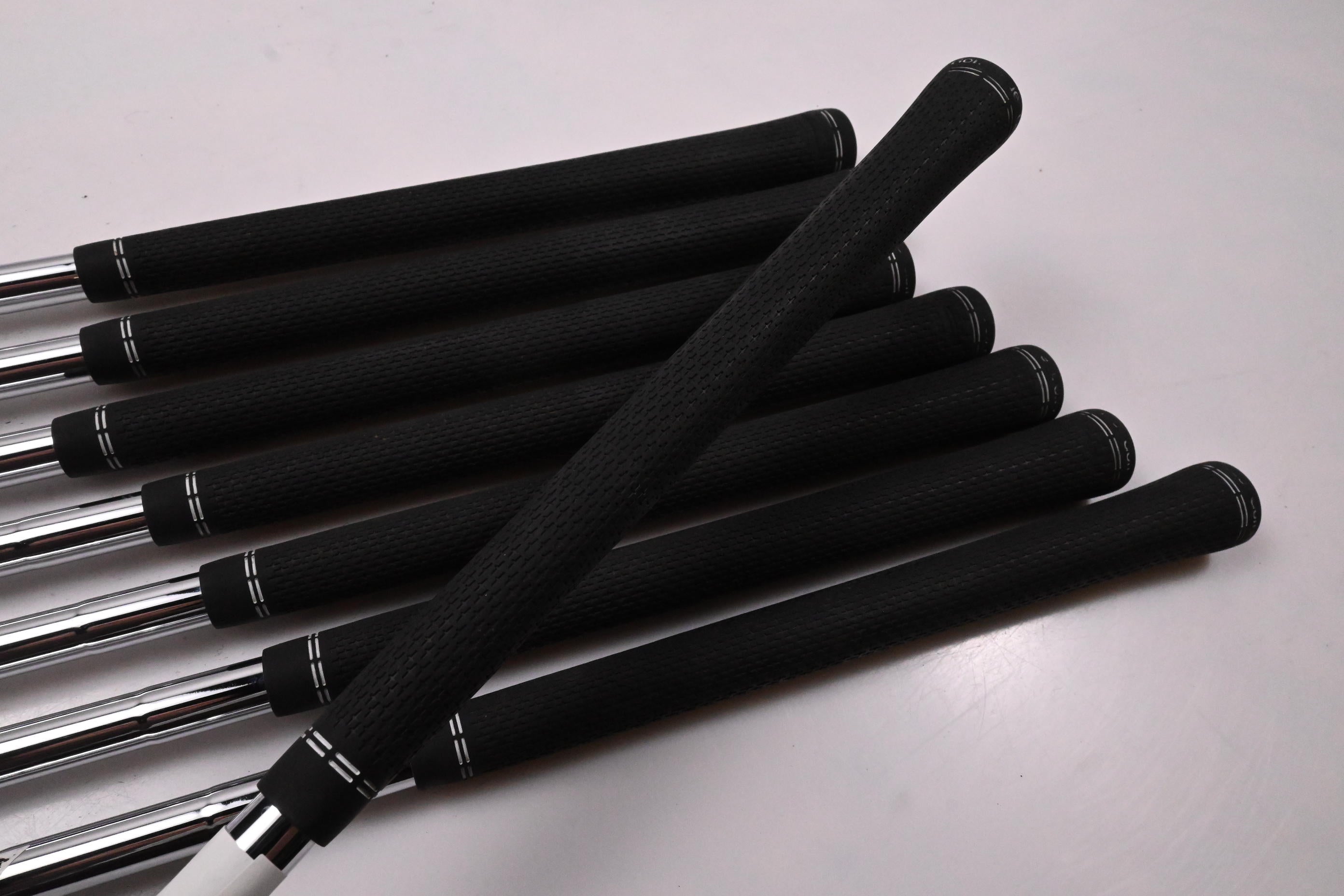 Ping G430 Irons / 5-PW+45°+50° / Black Dot / Regular Flex Elevate MPH 95 Shafts