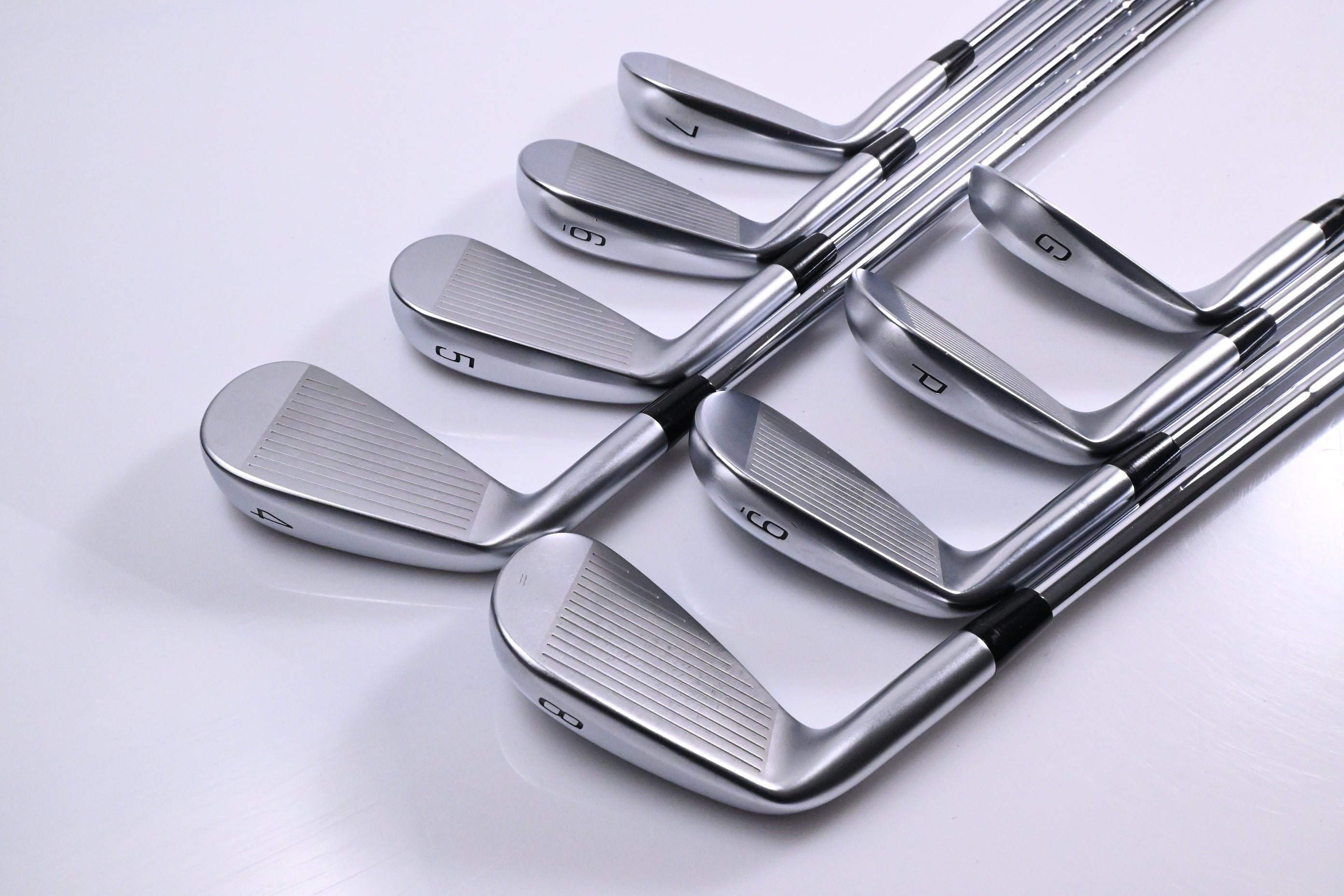 Mizuno JPX 925 Forged Irons / 4-PW+GW / X-Flex Dynamic Gold 120 X100 Shafts