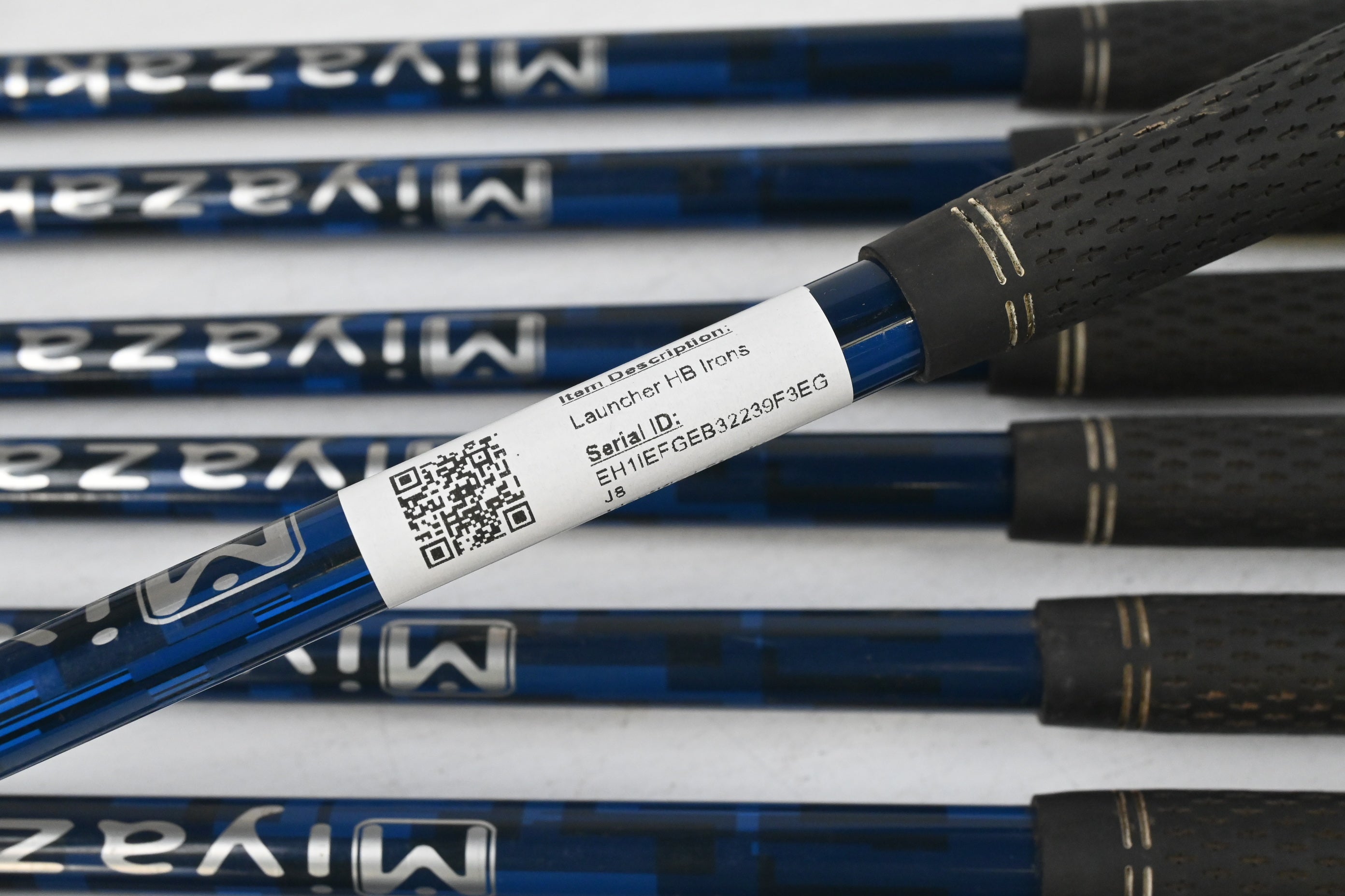 Cleveland Launcher HB Irons / 4-PW+SW / Regular Flex Miyazaki 6 Shafts