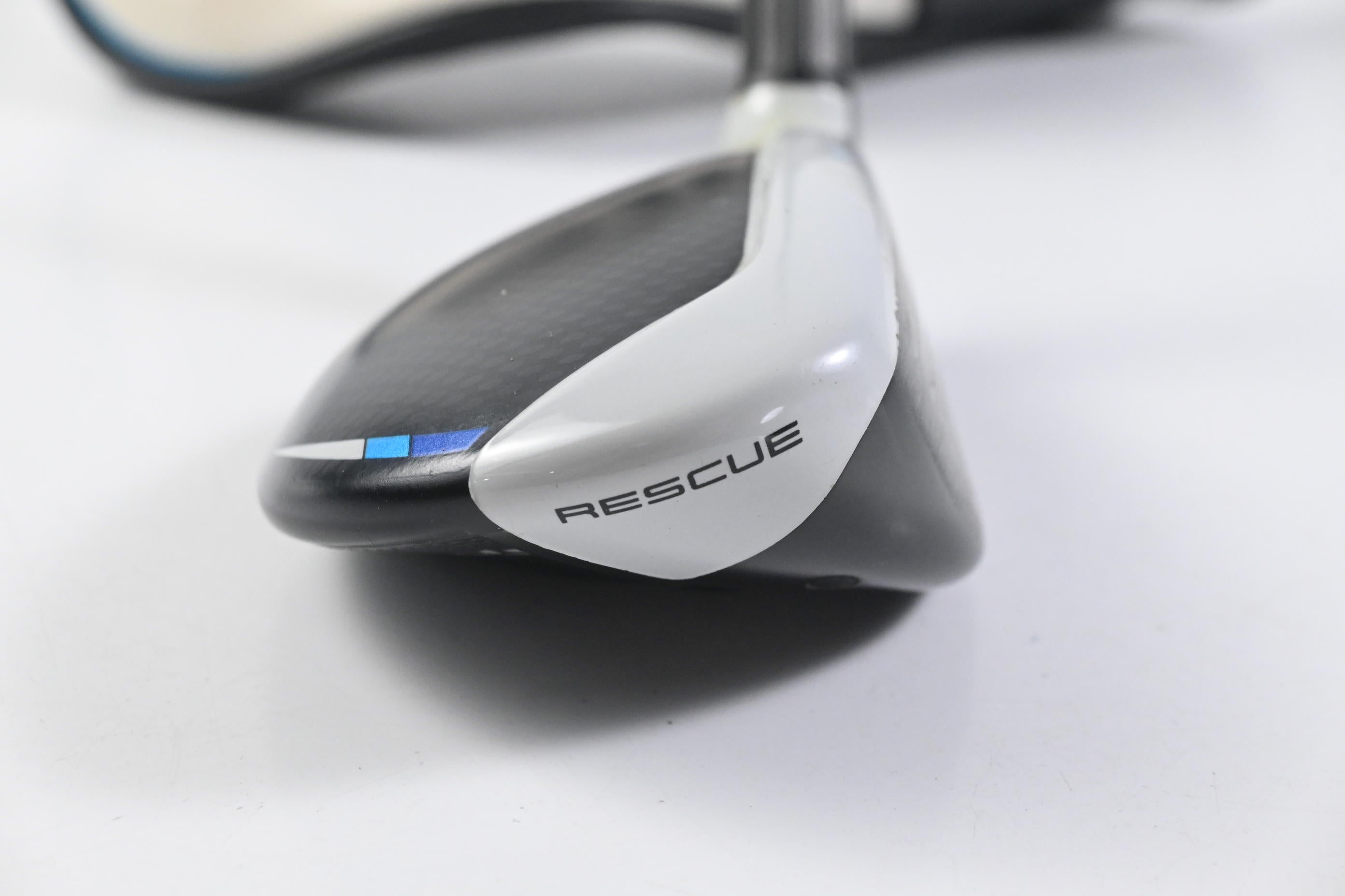 Taylormade SIM2 Max #3 Hybrid / 19 Degree / Regular Flex Ventus Blue 6 Shaft