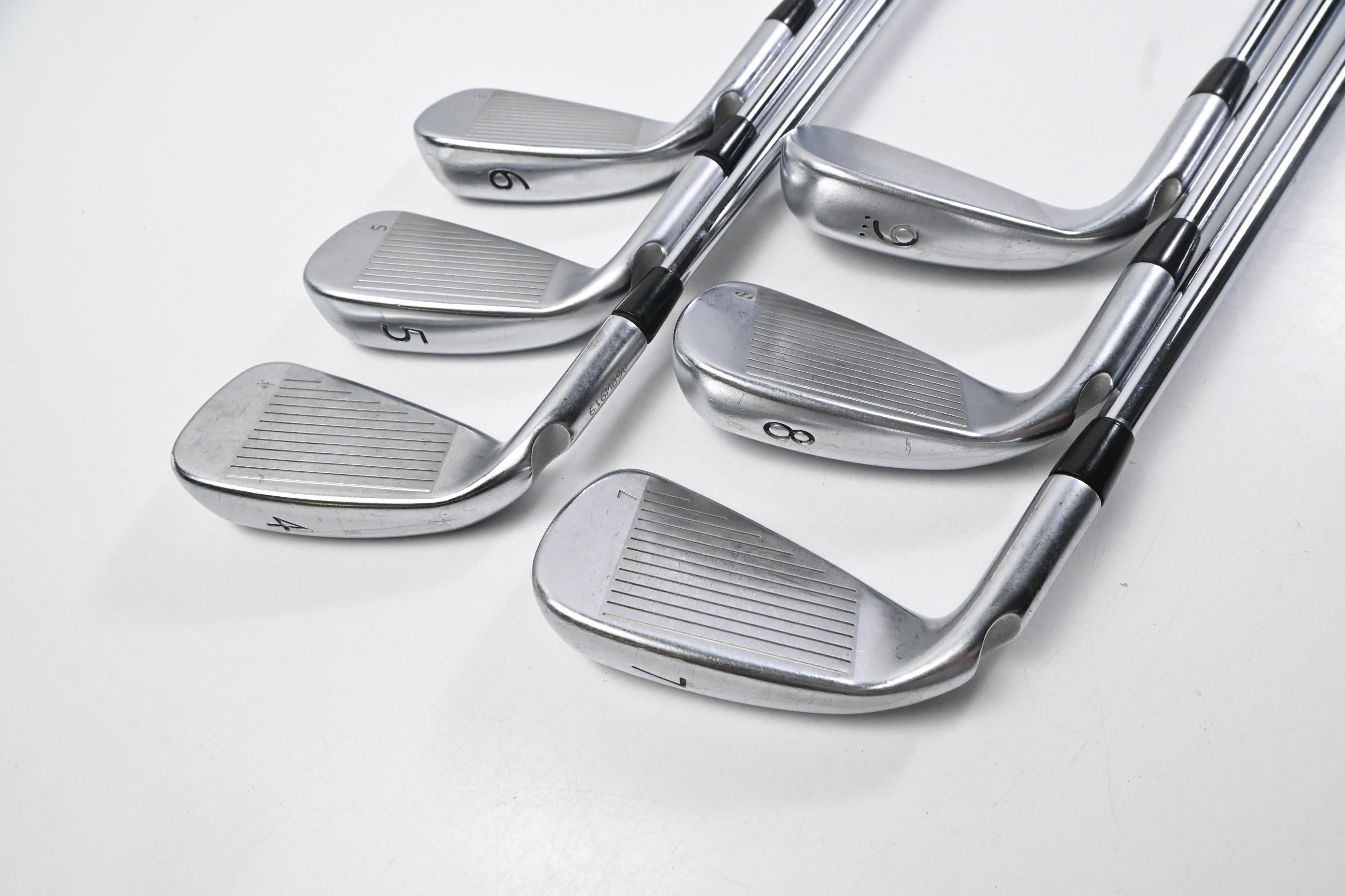 Ping G400 Irons / 4-9i / Silver Dot / Regular Flex Ping AWT 2.0 Shafts