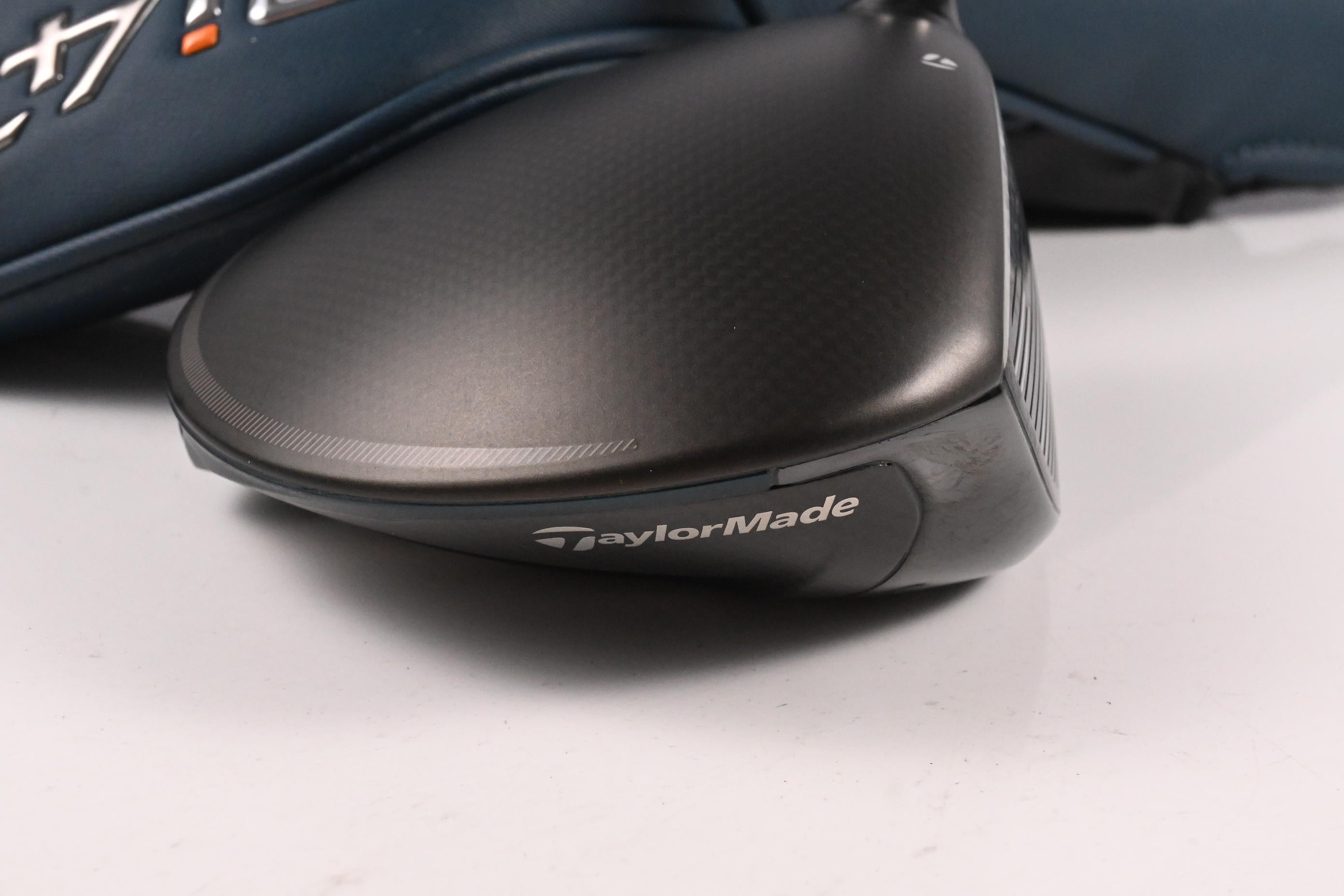 Taylormade Qi4D Driver / 10.5 Degree / Stiff Flex Vanquish 5 Shaft