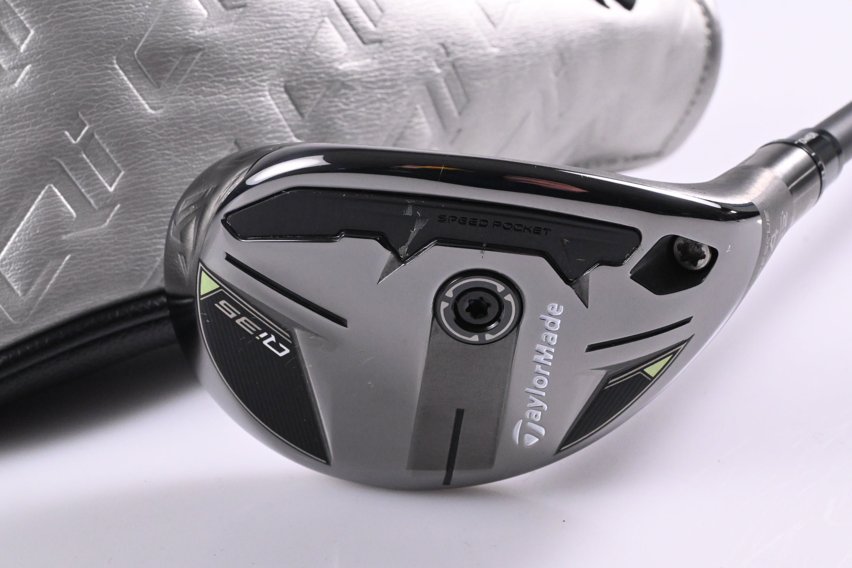 Taylormade Qi35 #4 Hybrid / 22 Degree / Regular Flex Fujikura Ventus Blue '25 6