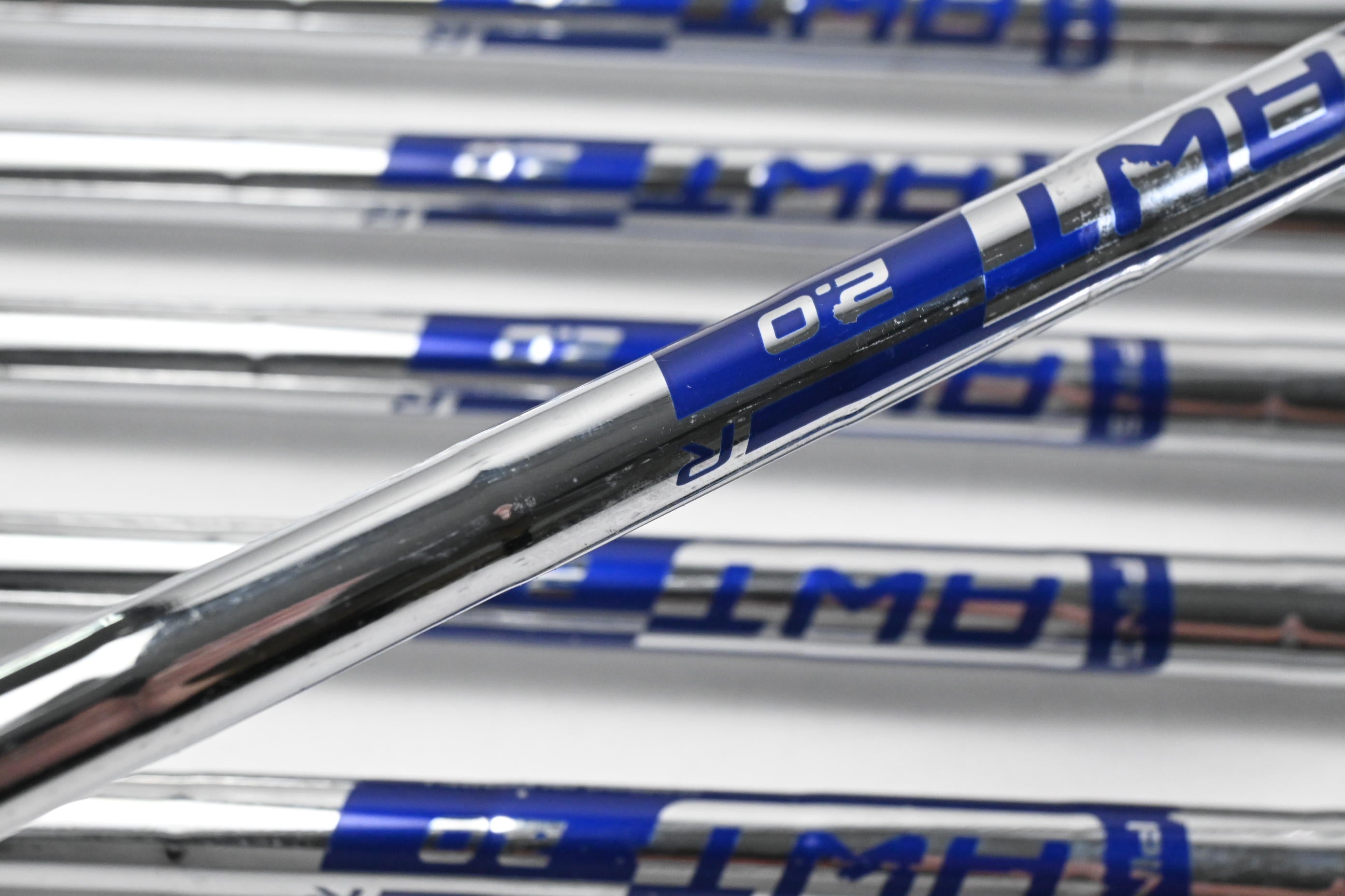 Ping G400 Irons / 4-9i / Silver Dot / Regular Flex Ping AWT 2.0 Shafts