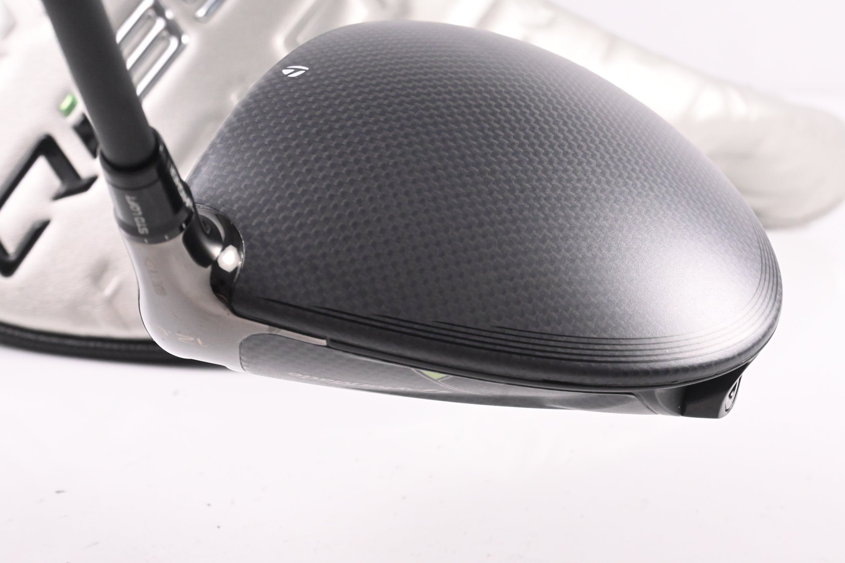 Taylormade Qi35 Driver / 12 Degree / Regular Flex Vanquish 5 Shaft